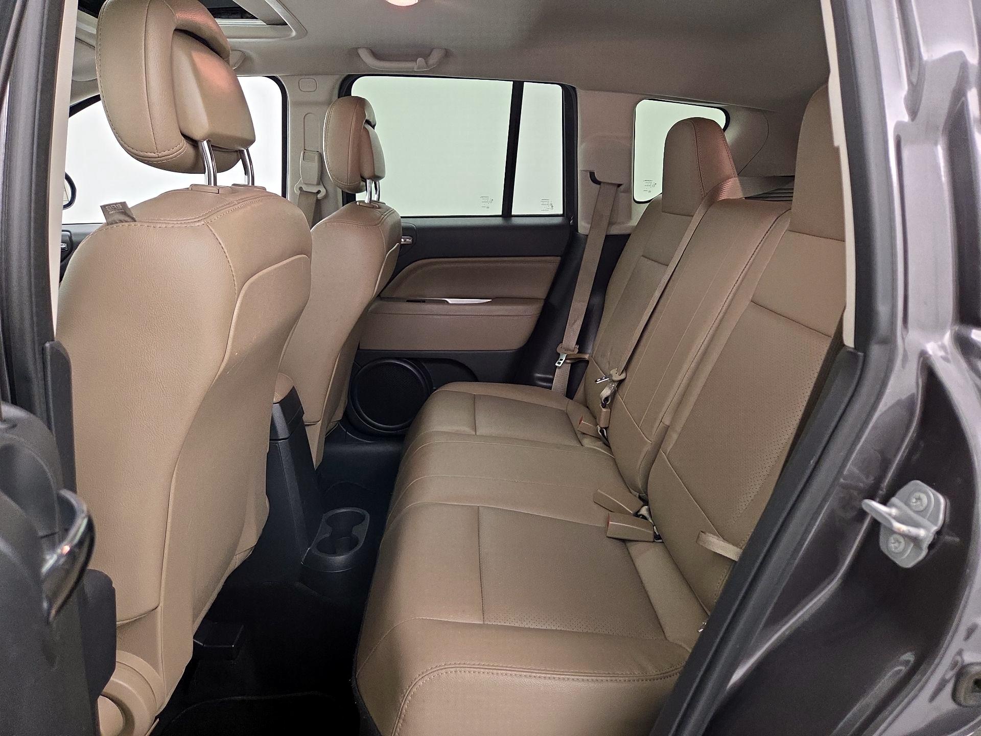 Thumbnail: 2016 Jeep Compass - 18