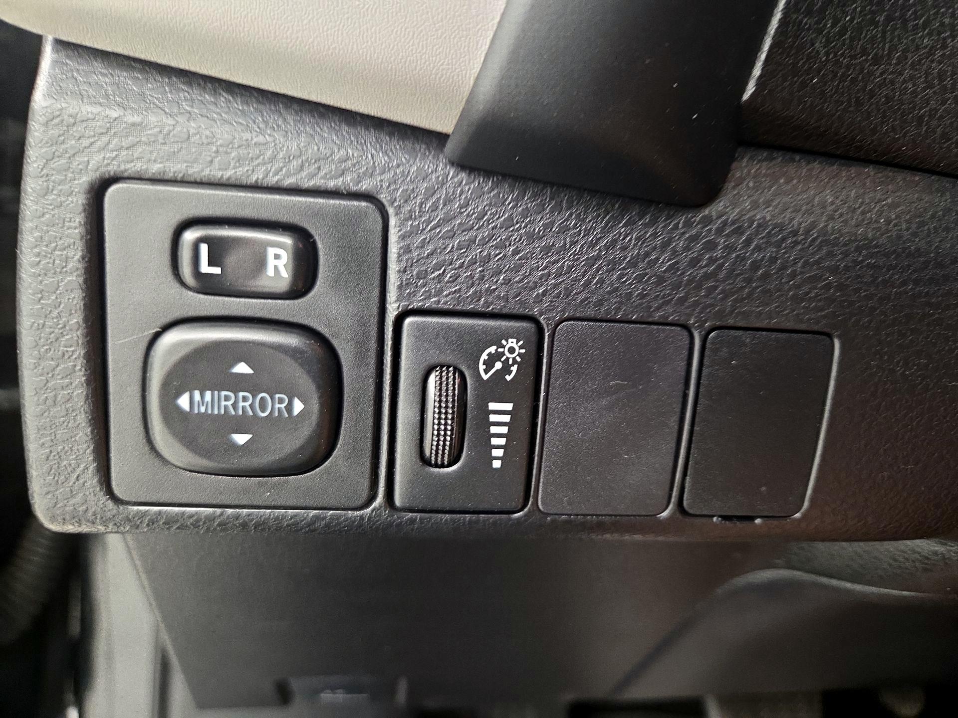 Thumbnail: 2018 Toyota Corolla - 13