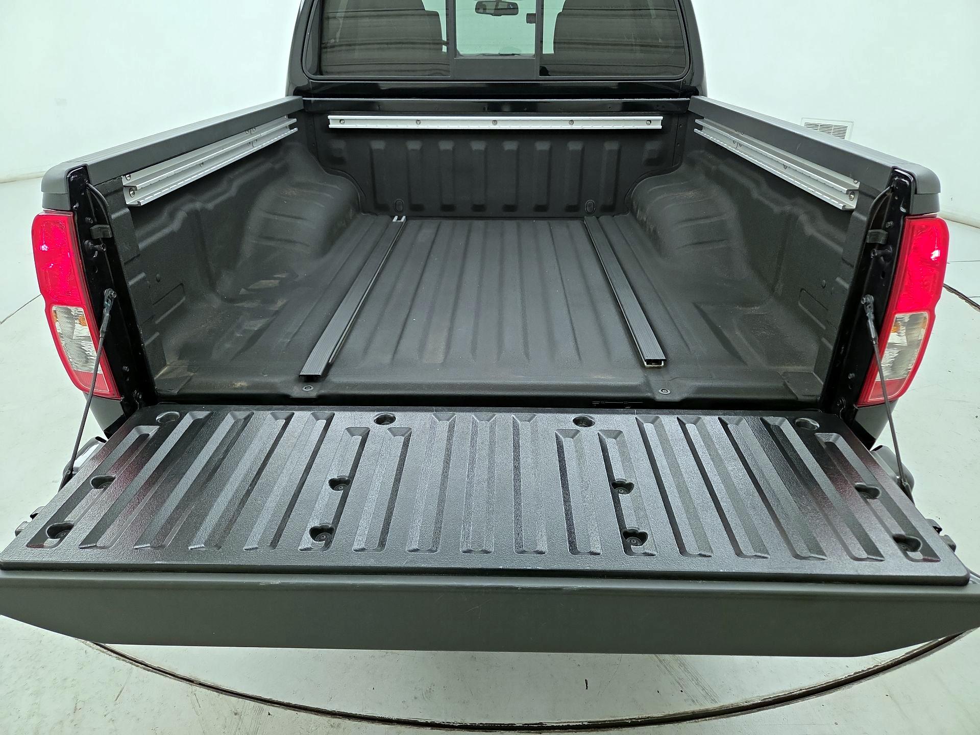 Thumbnail: 2021 Nissan Frontier - 20