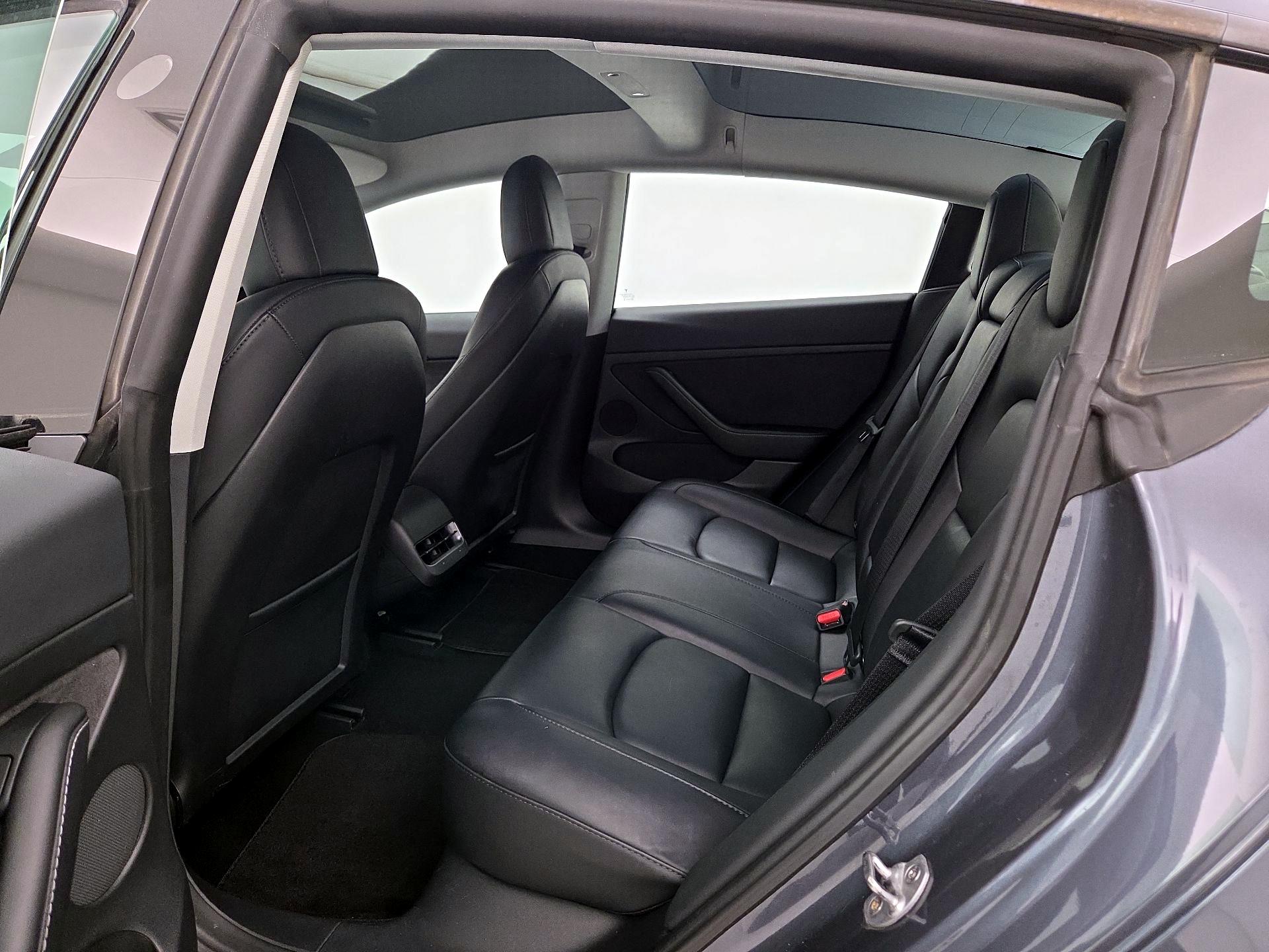 Thumbnail: 2023 Tesla Model 3 - 20