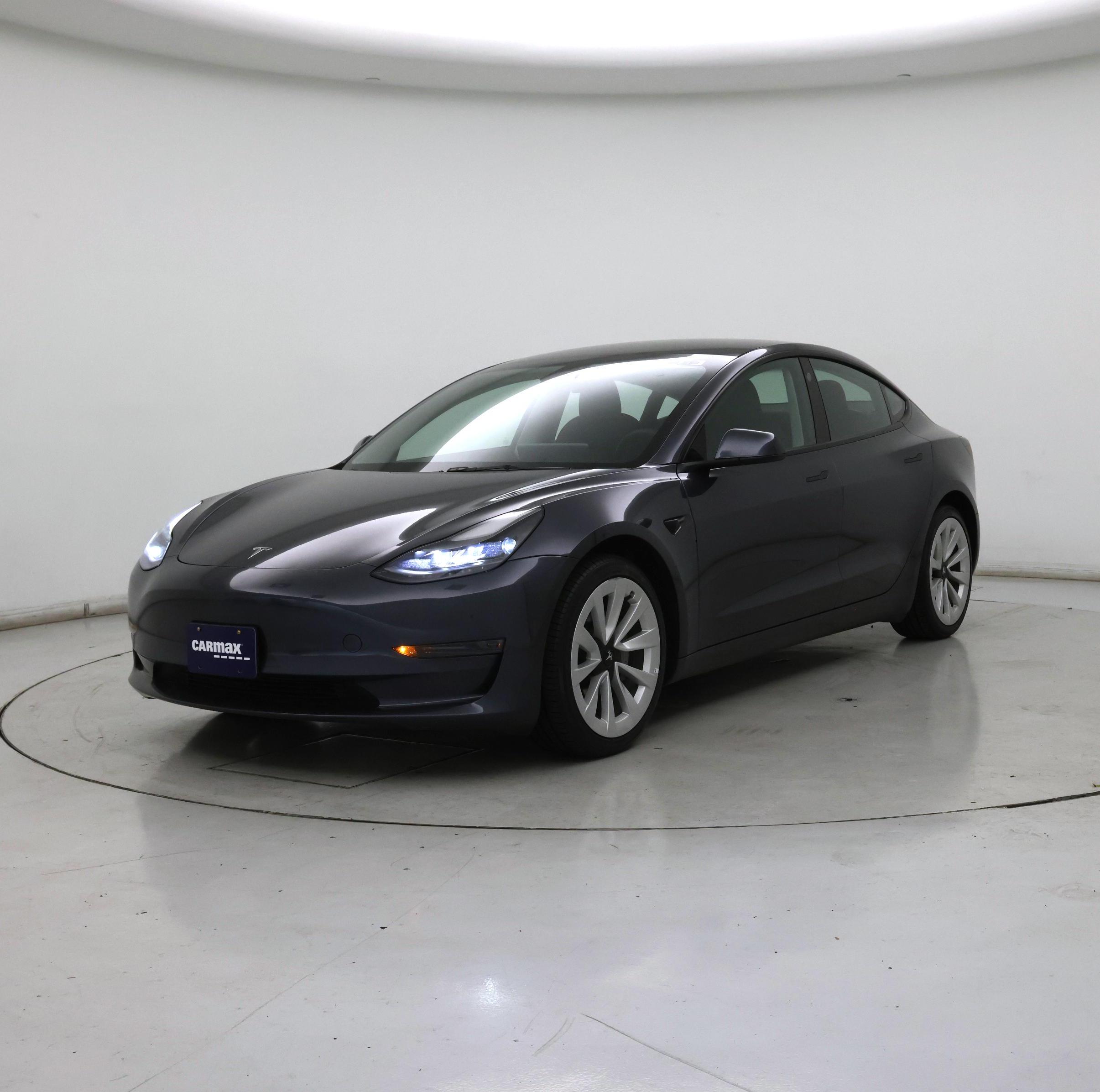 Thumbnail: 2023 Tesla Model 3 - 4