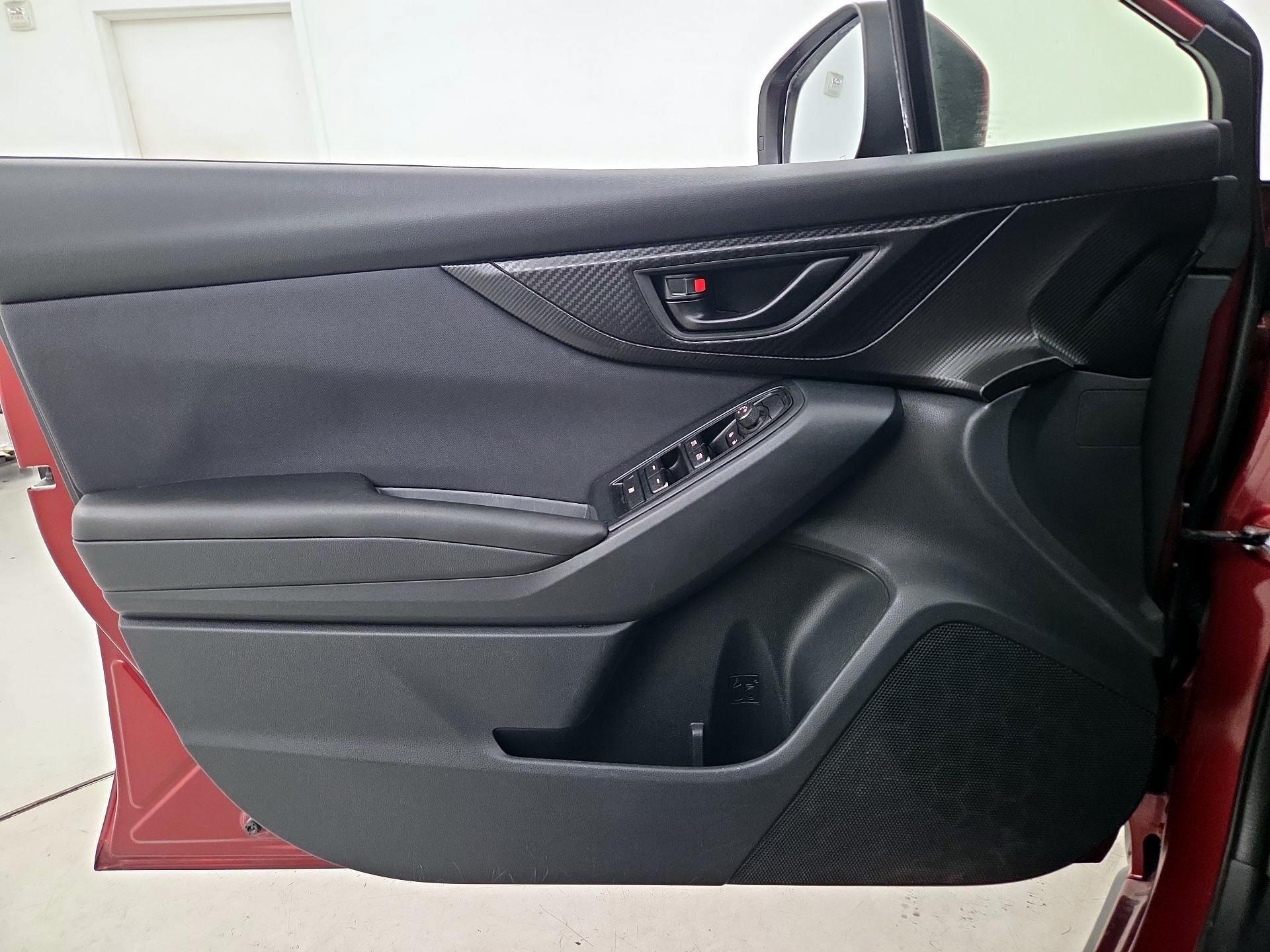 Thumbnail: 2018 Subaru Crosstrek - 12