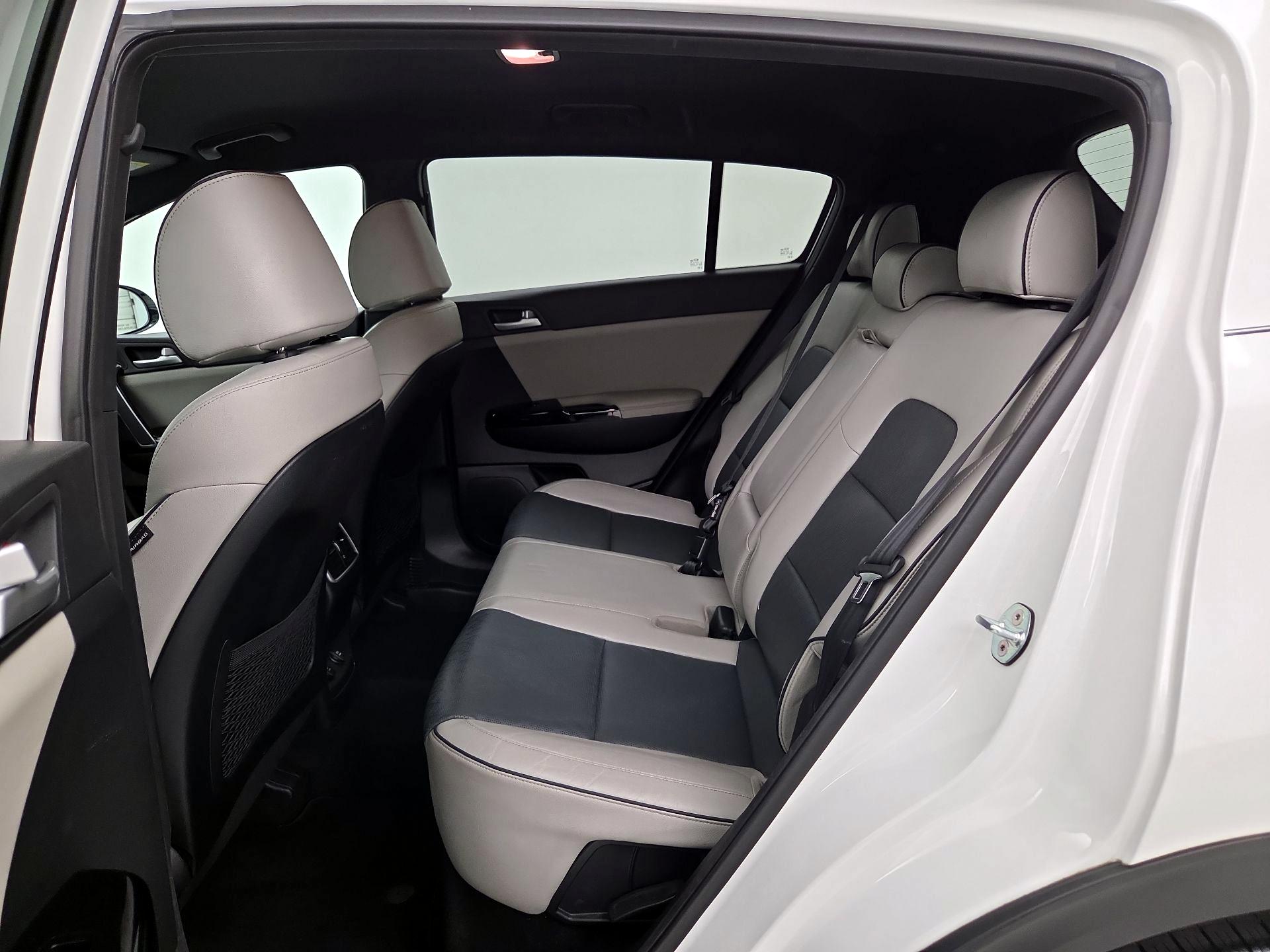Thumbnail: 2018 Kia Sportage - 19