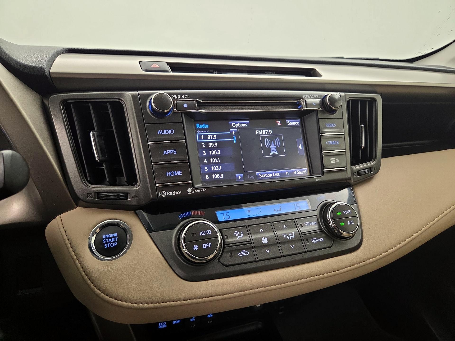 Thumbnail: 2015 Toyota RAV4 - 16