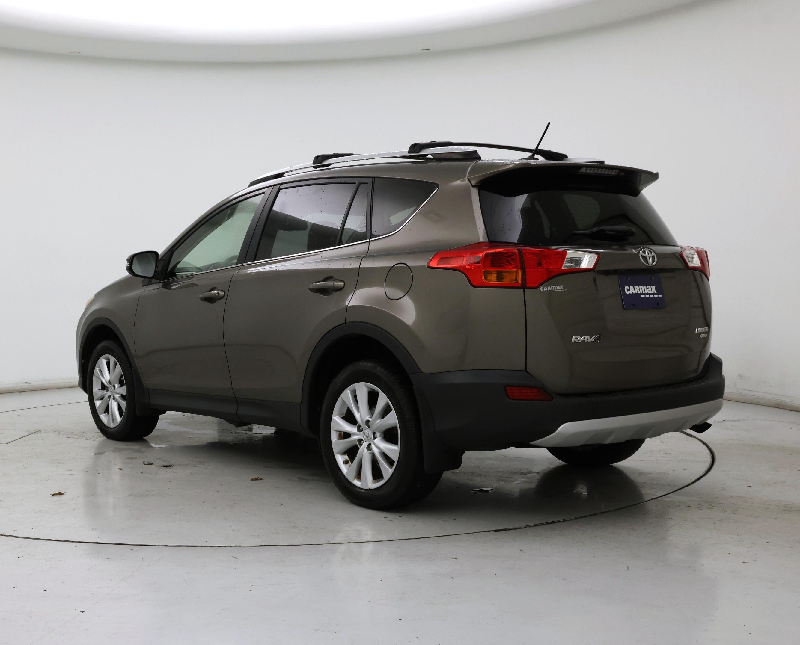 Thumbnail: 2015 Toyota RAV4 - 2