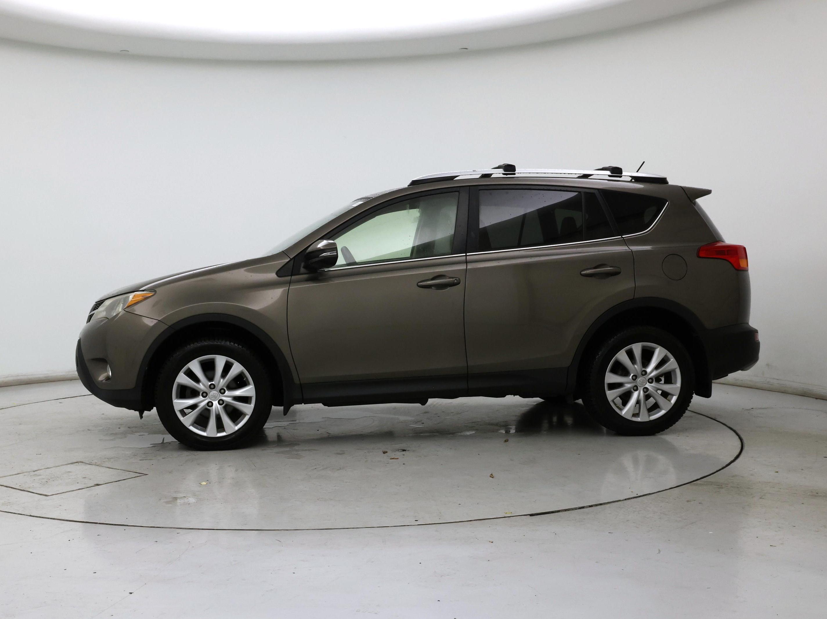 Thumbnail: 2015 Toyota RAV4 - 3