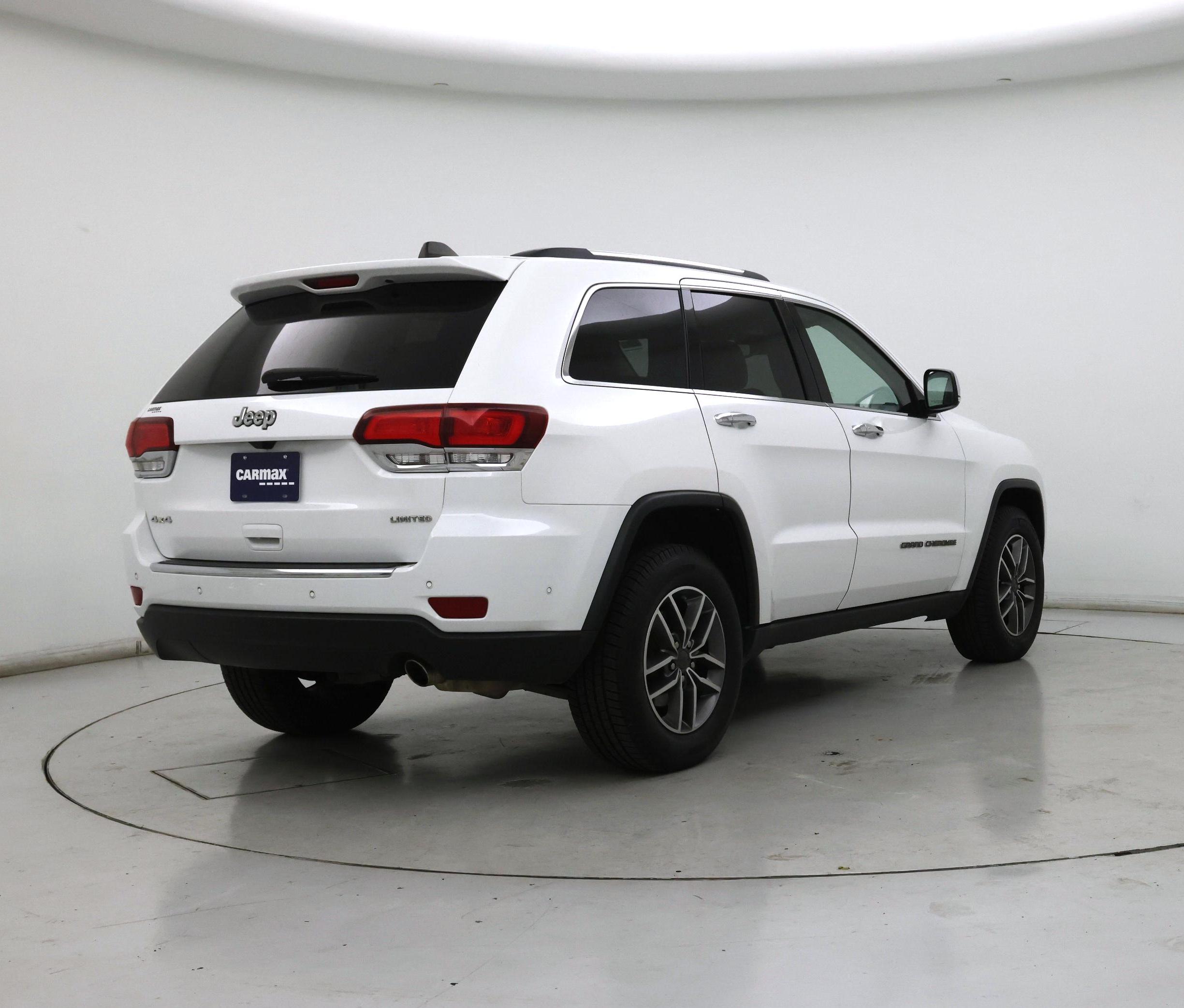 Thumbnail: 2020 Jeep Grand Cherokee - 8