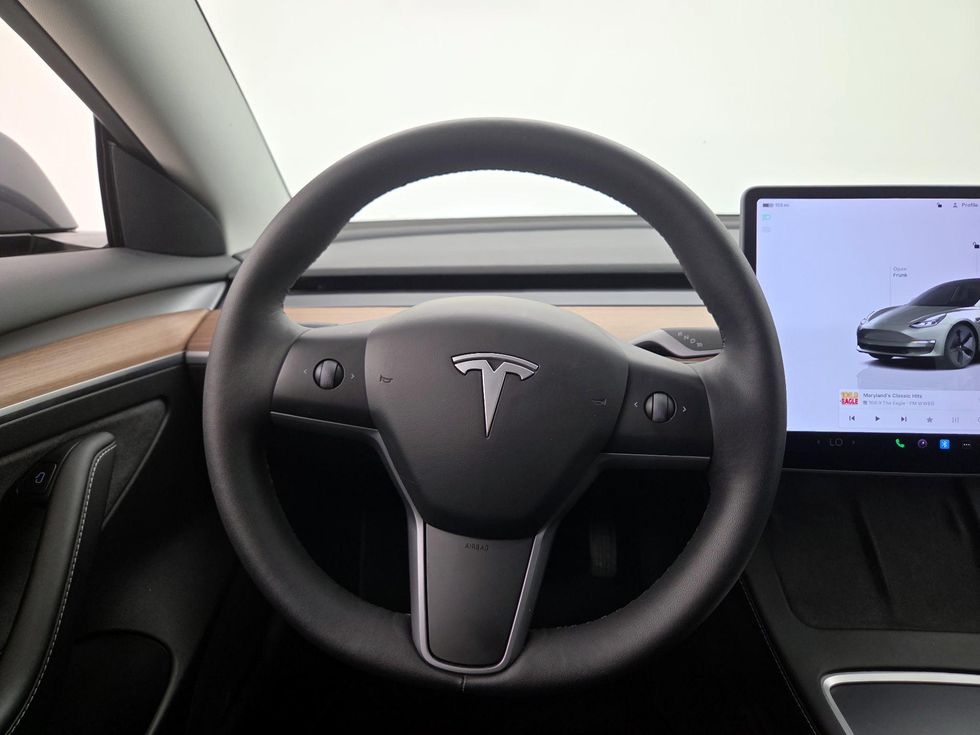 Thumbnail: 2023 Tesla Model 3 - 10