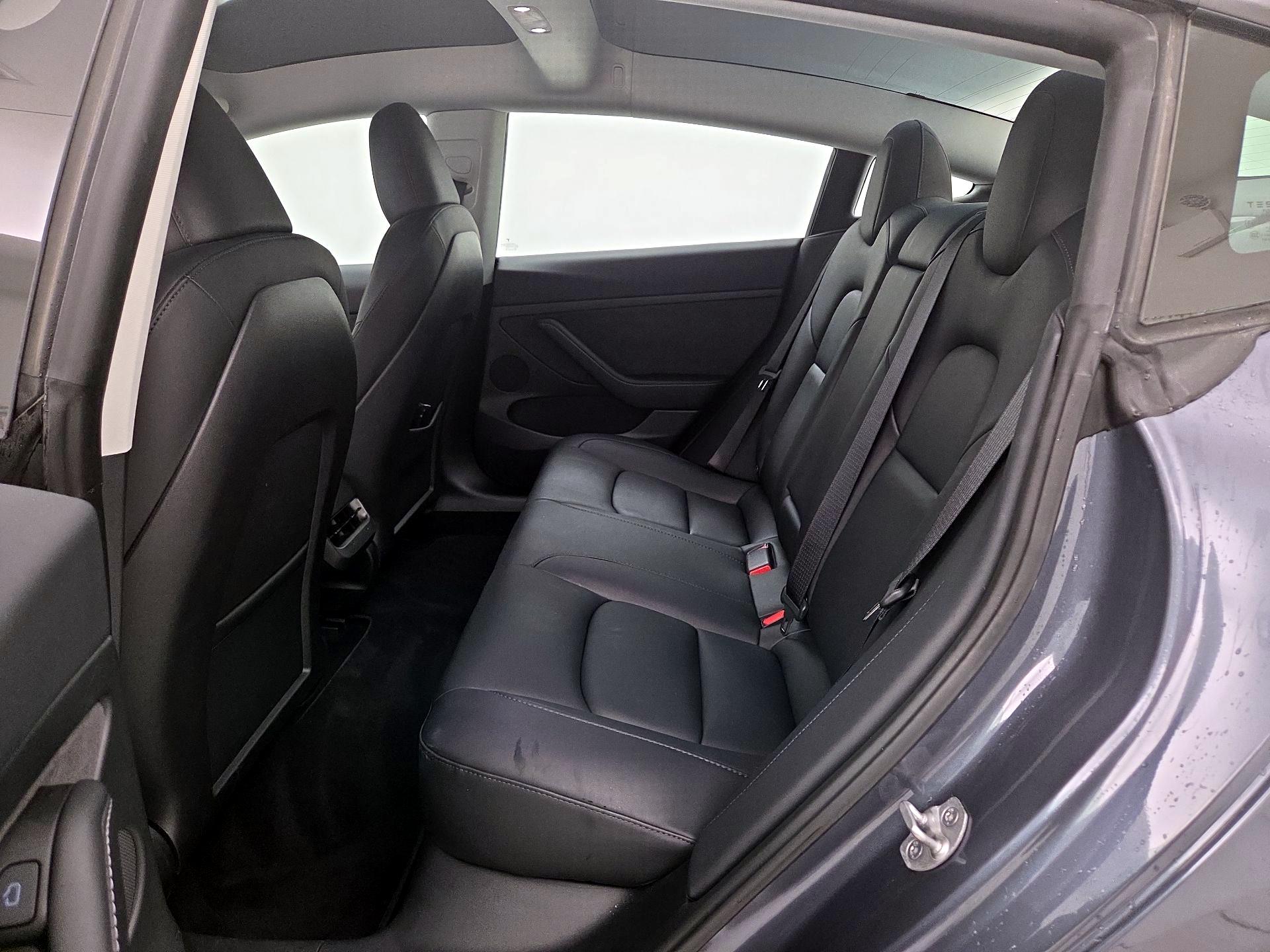 Thumbnail: 2023 Tesla Model 3 - 19