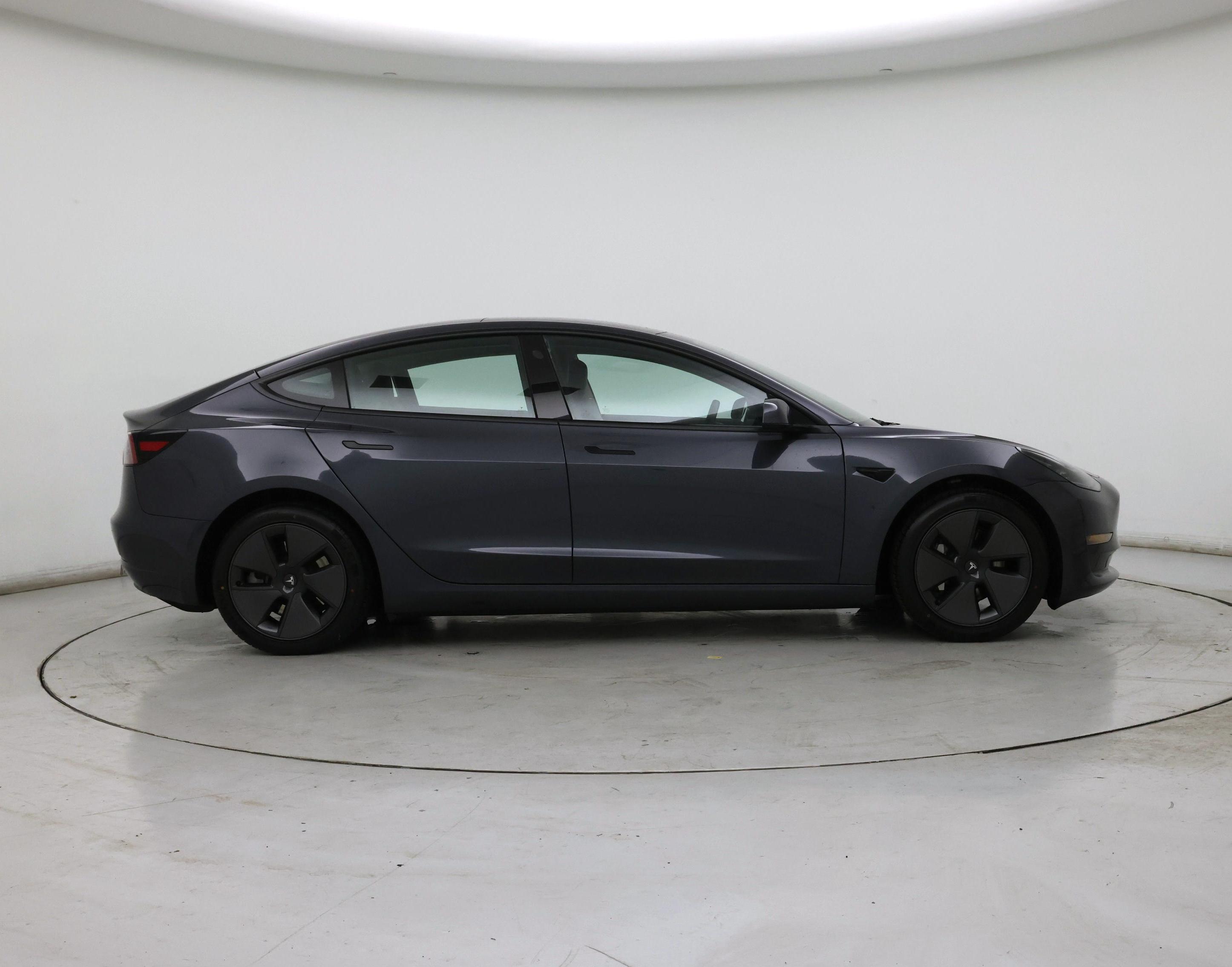 Thumbnail: 2023 Tesla Model 3 - 7