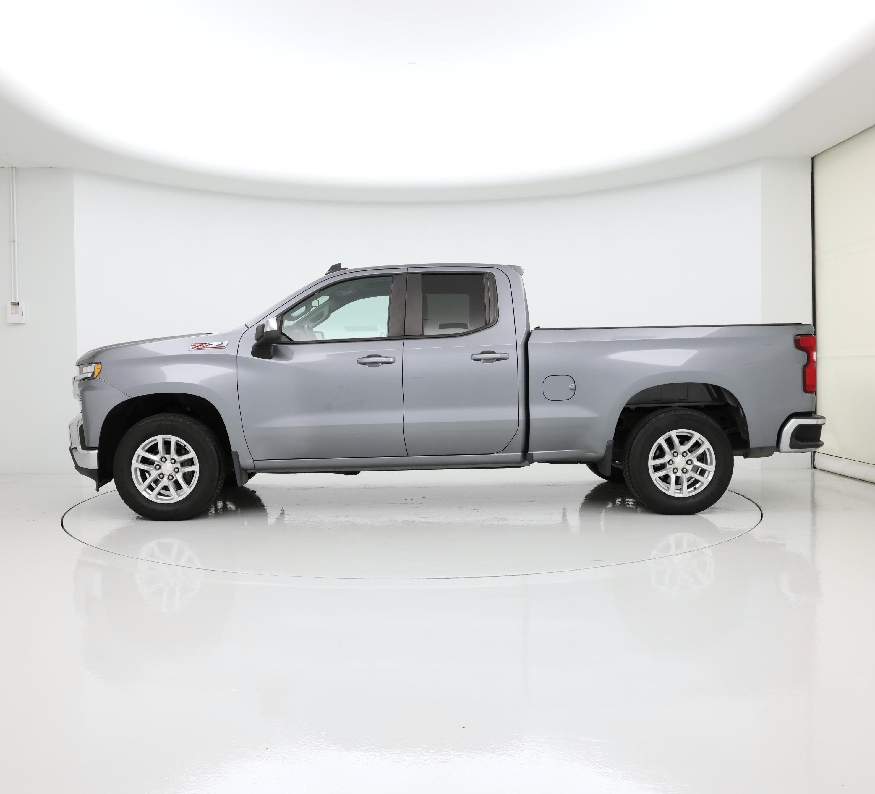 Thumbnail: 2019 Chevrolet Silverado 1500 - 3