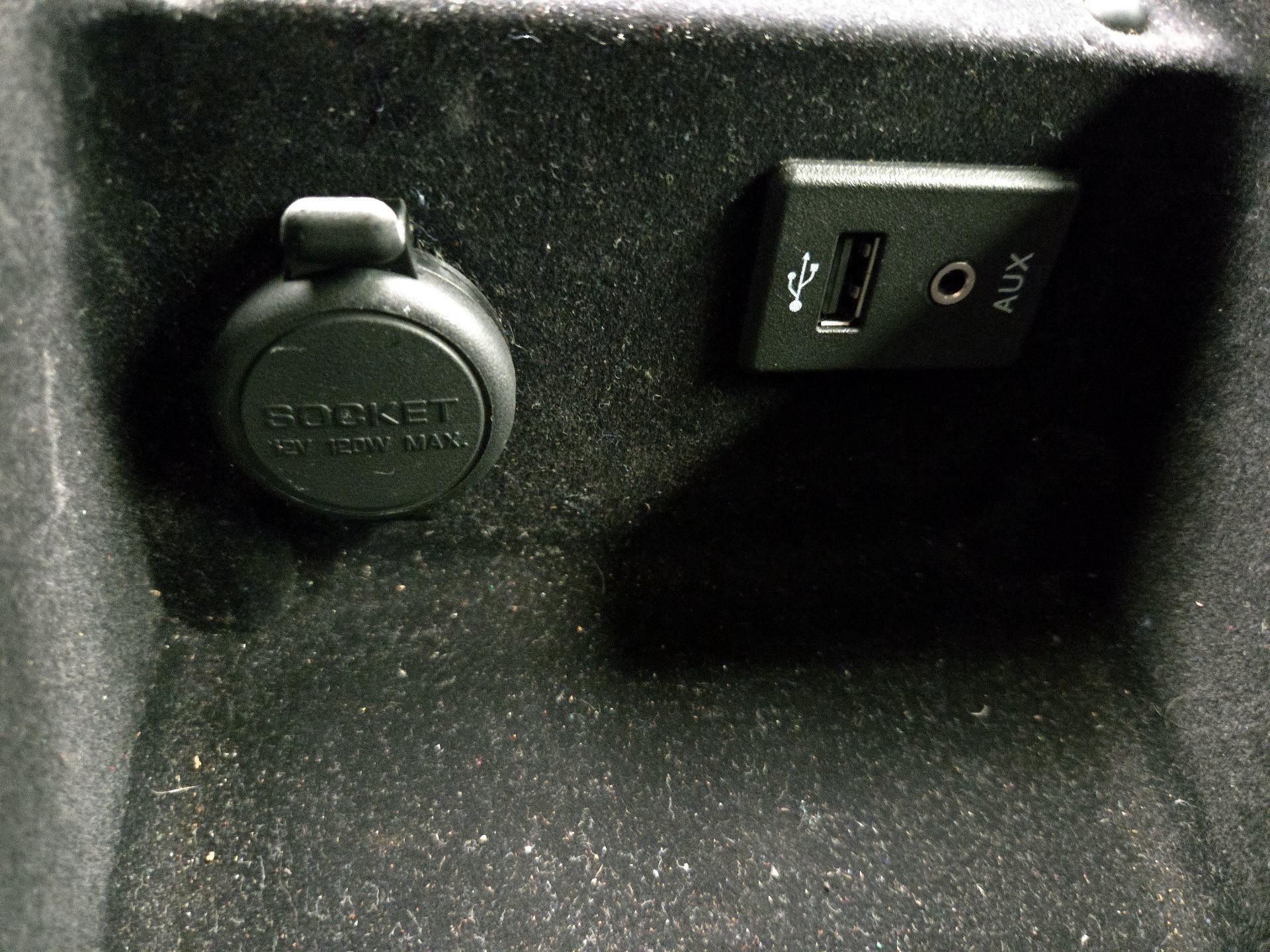 Thumbnail: 2019 Nissan Z - 17