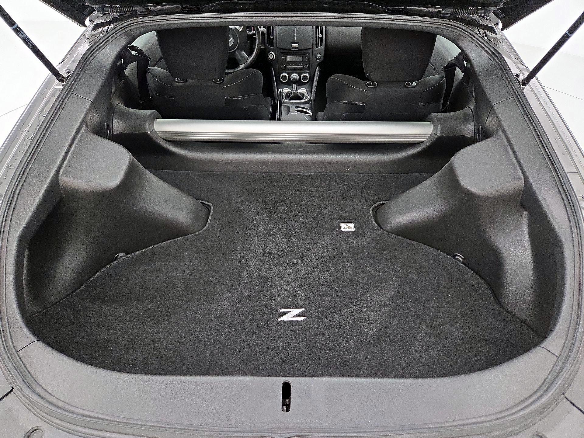 Thumbnail: 2019 Nissan Z - 18