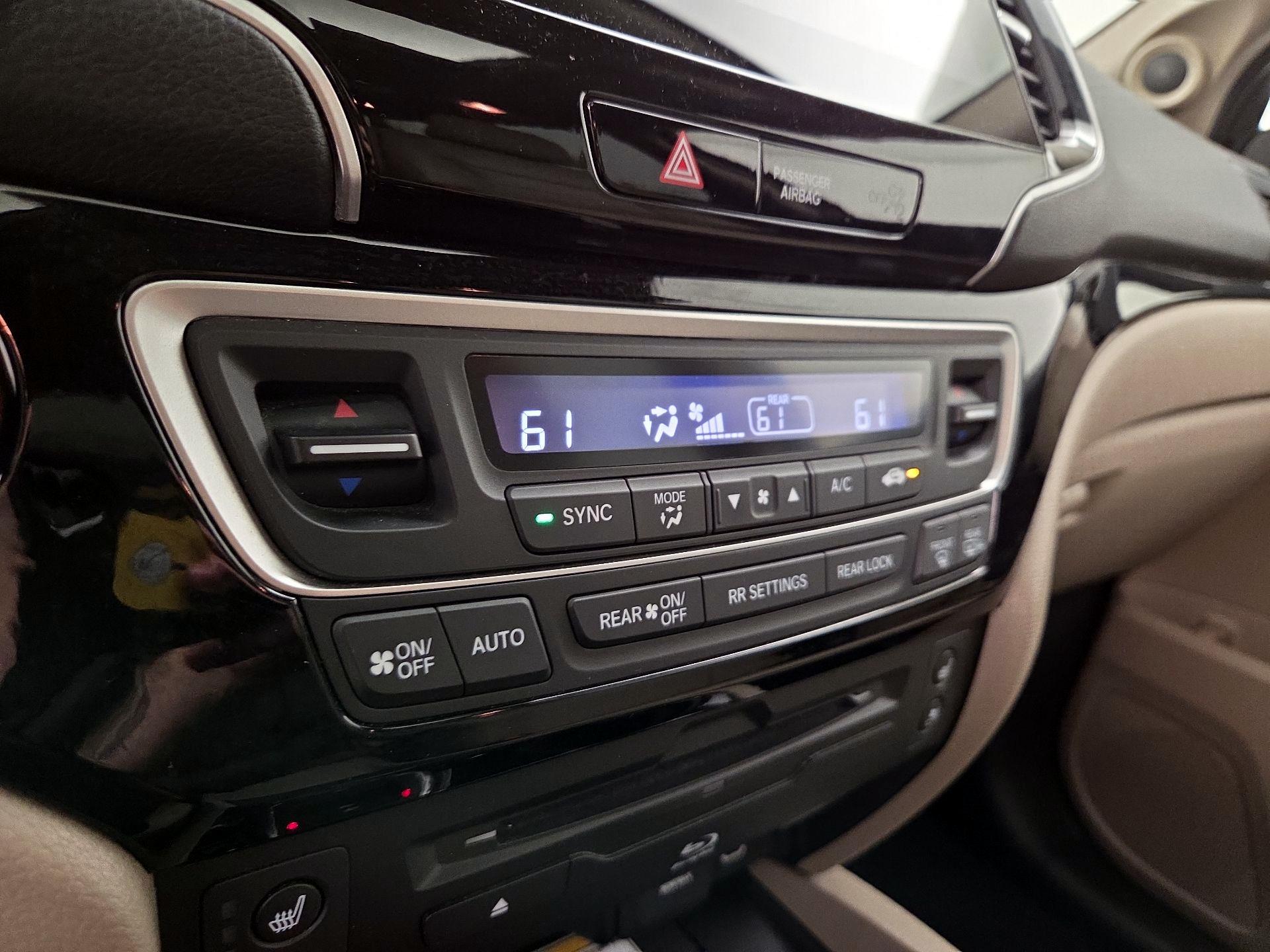 Thumbnail: 2021 Honda Pilot - 17