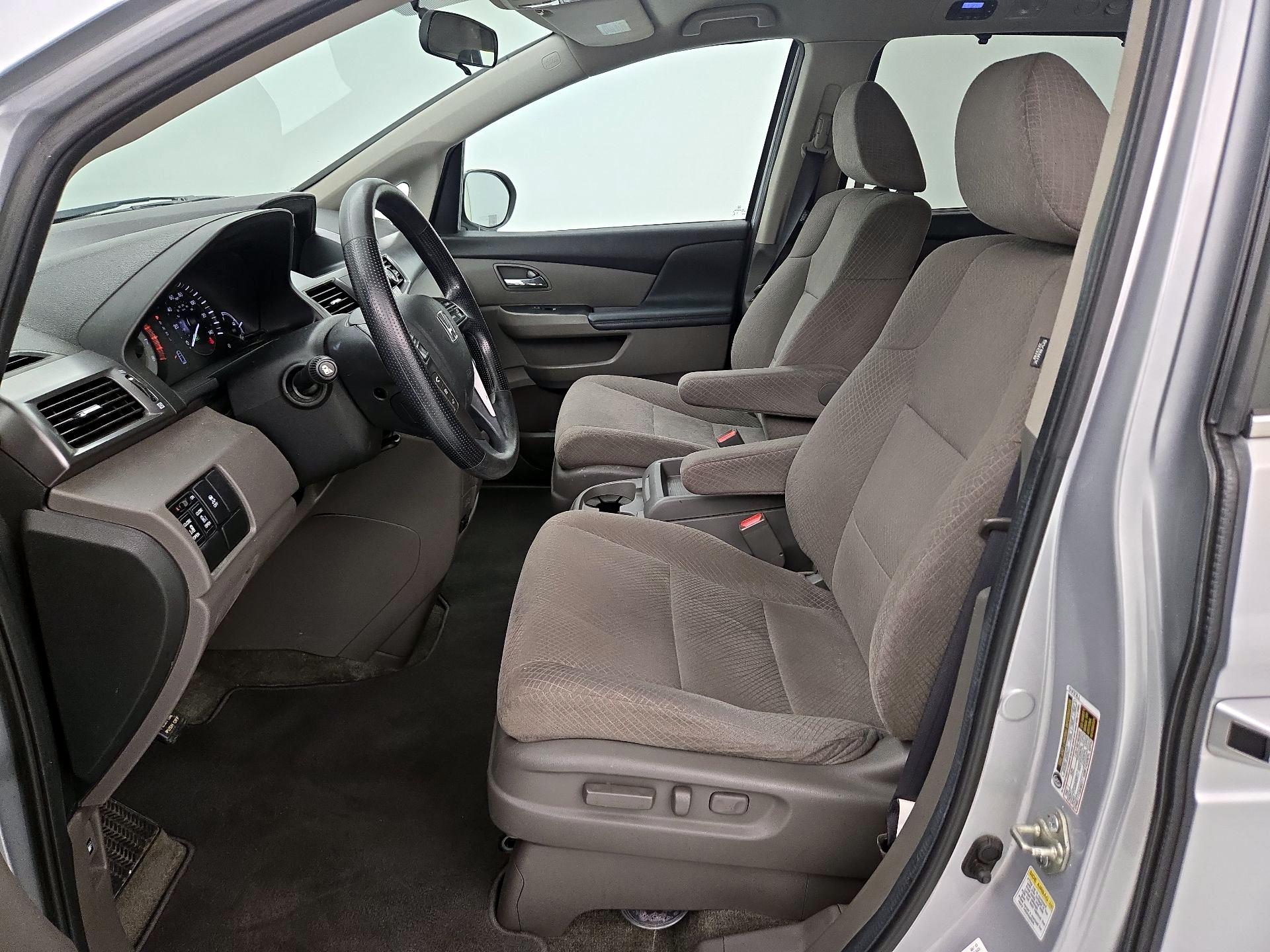 Thumbnail: 2014 Honda Odyssey - 11