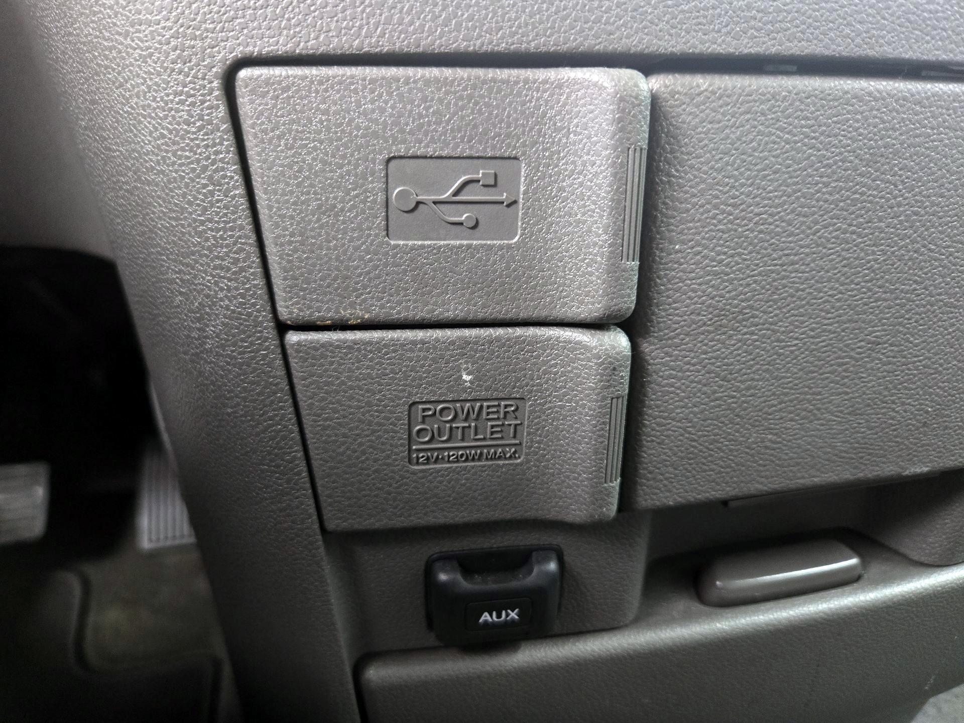 Thumbnail: 2014 Honda Odyssey - 18