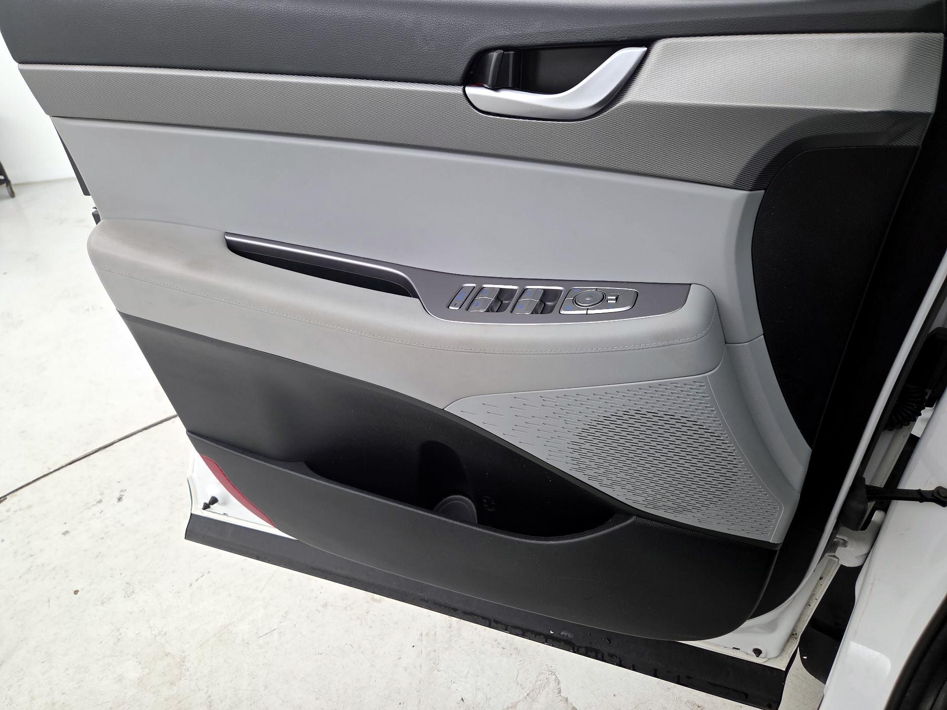 Thumbnail: 2021 Hyundai Palisade - 12