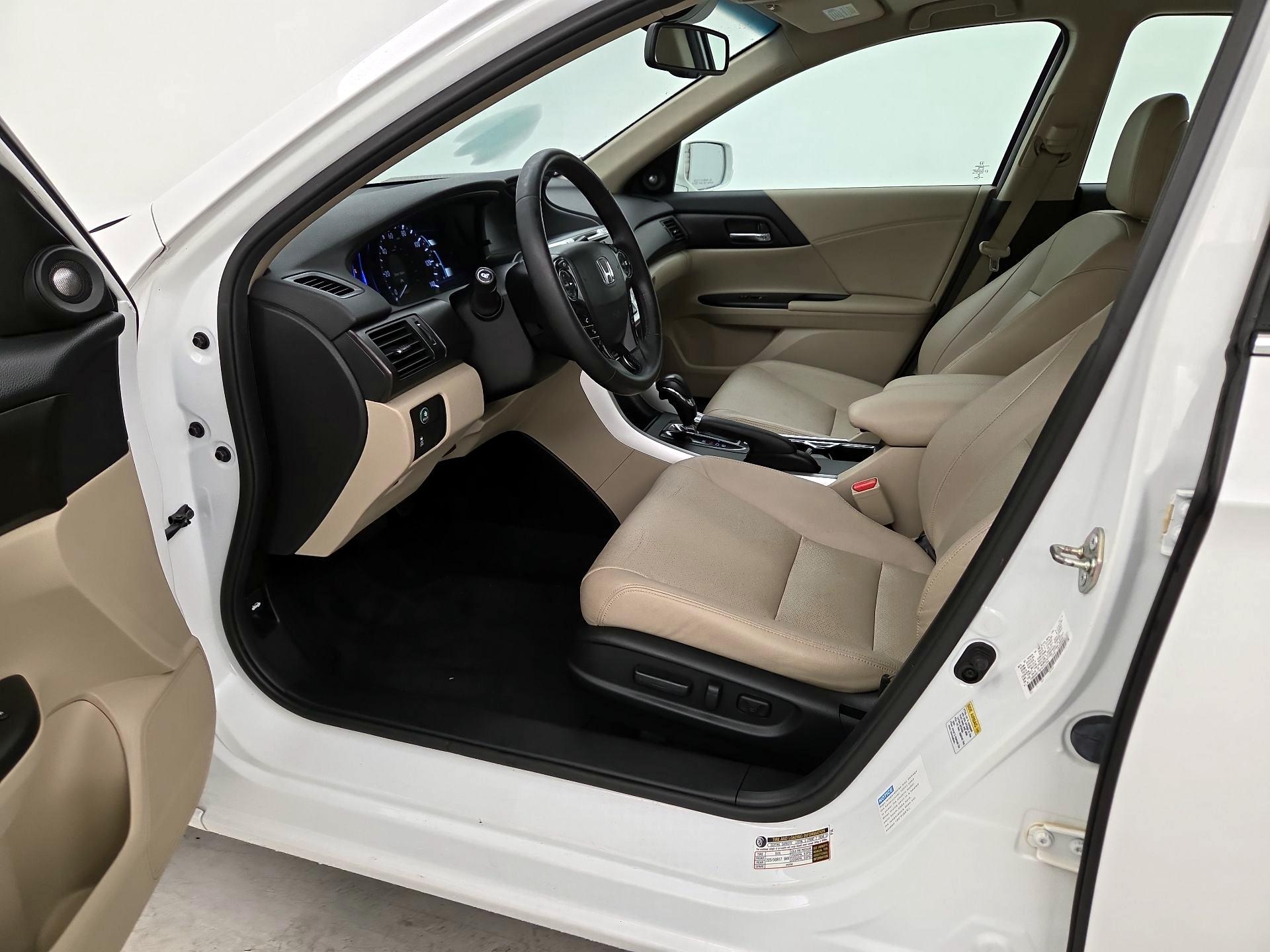 Thumbnail: 2015 Honda Accord - 11