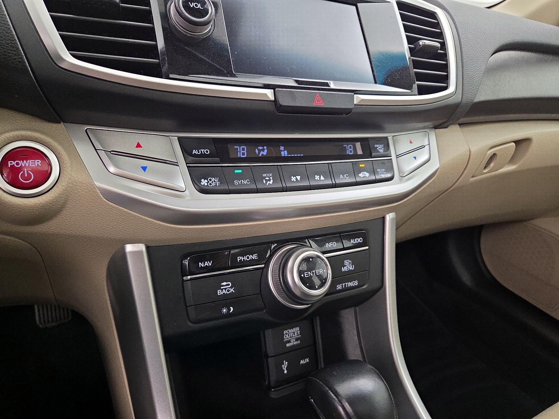 Thumbnail: 2015 Honda Accord - 17