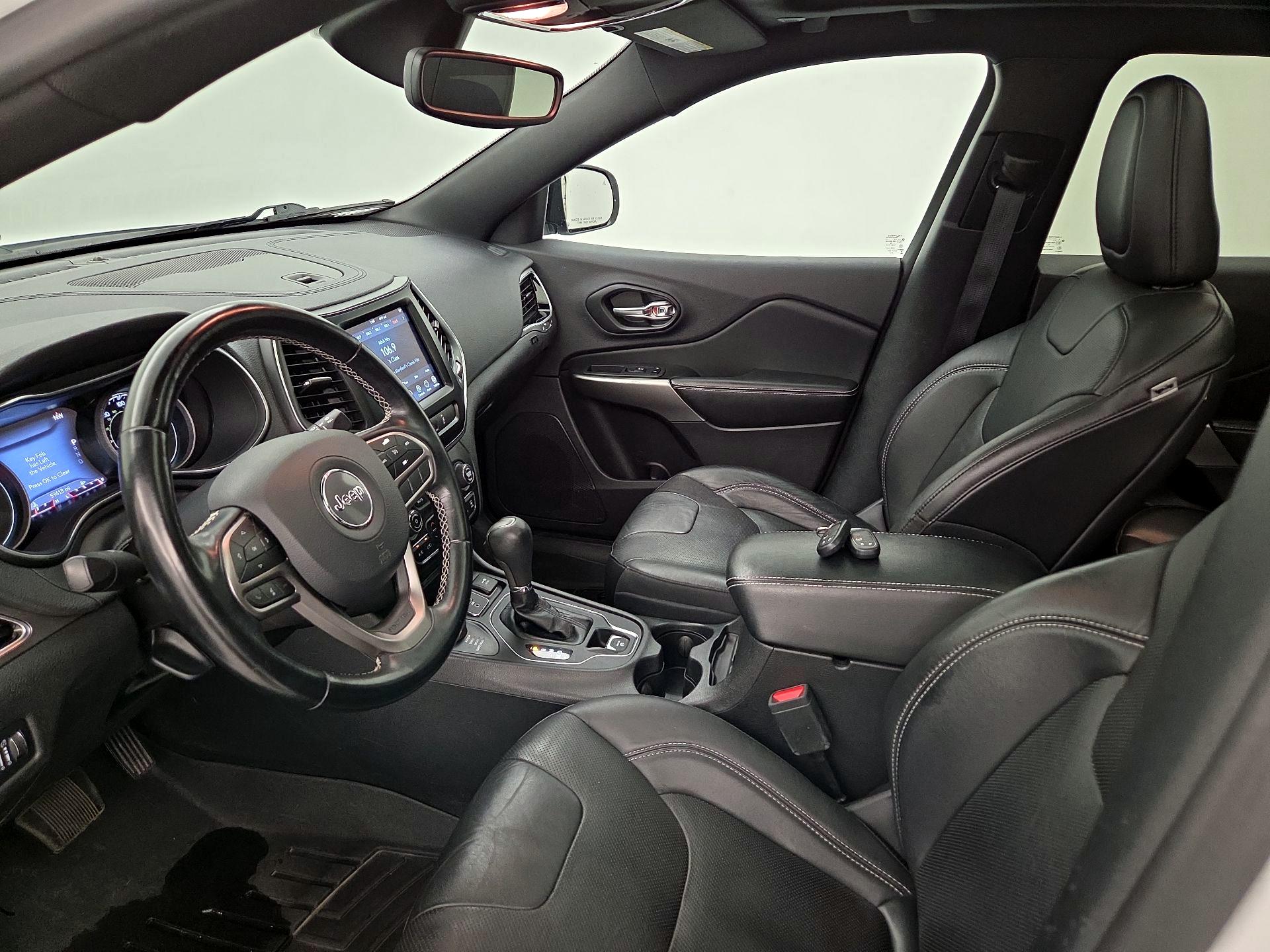 Thumbnail: 2021 Jeep Cherokee - 11