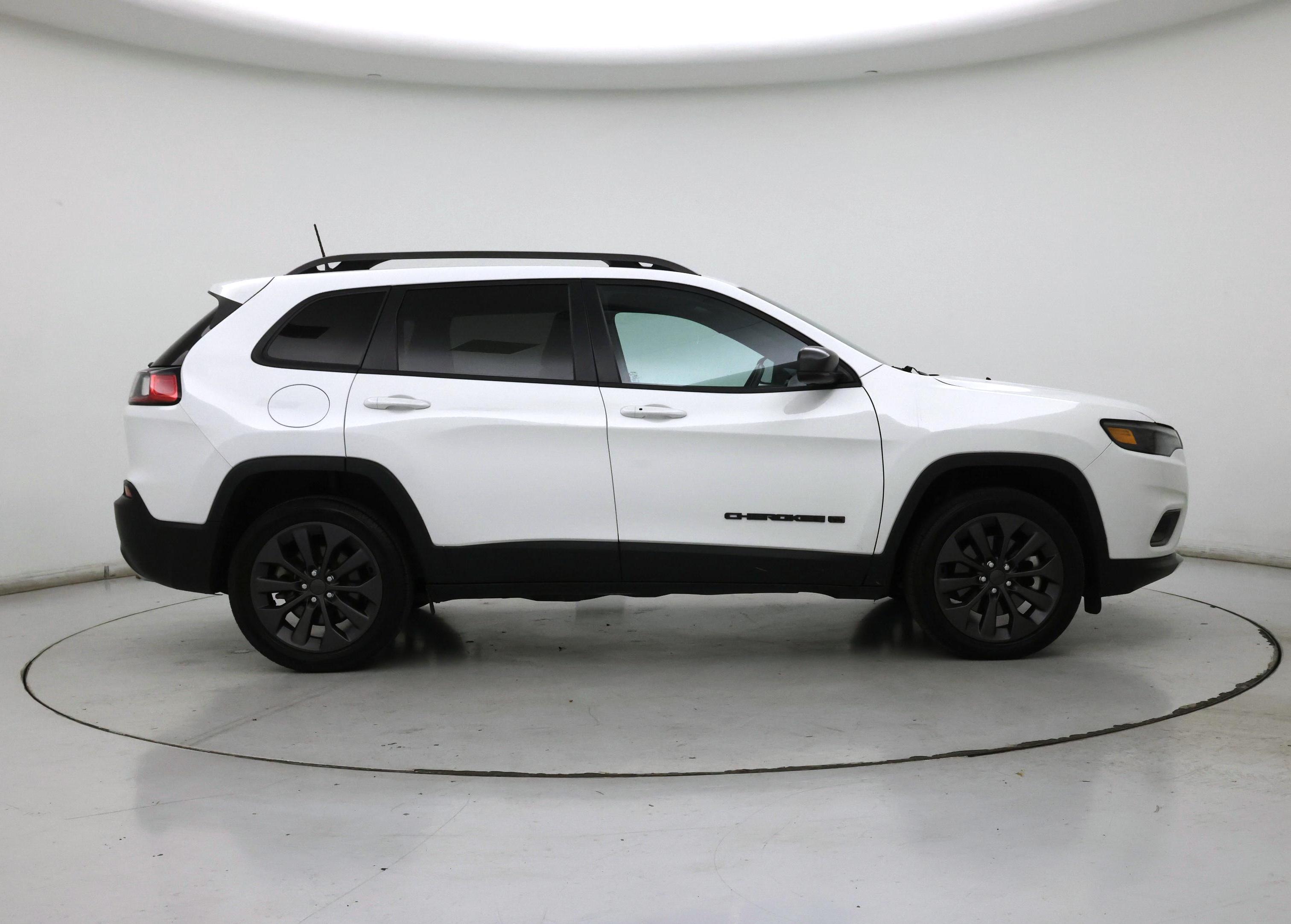 Thumbnail: 2021 Jeep Cherokee - 7