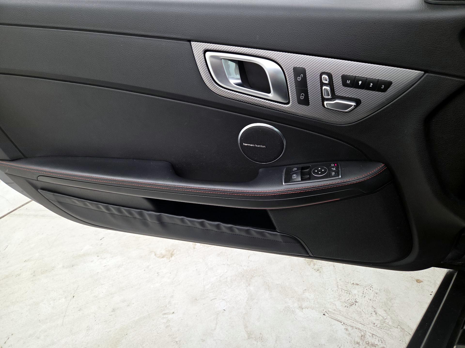 Thumbnail: 2018 Mercedes-Benz SLC - 12