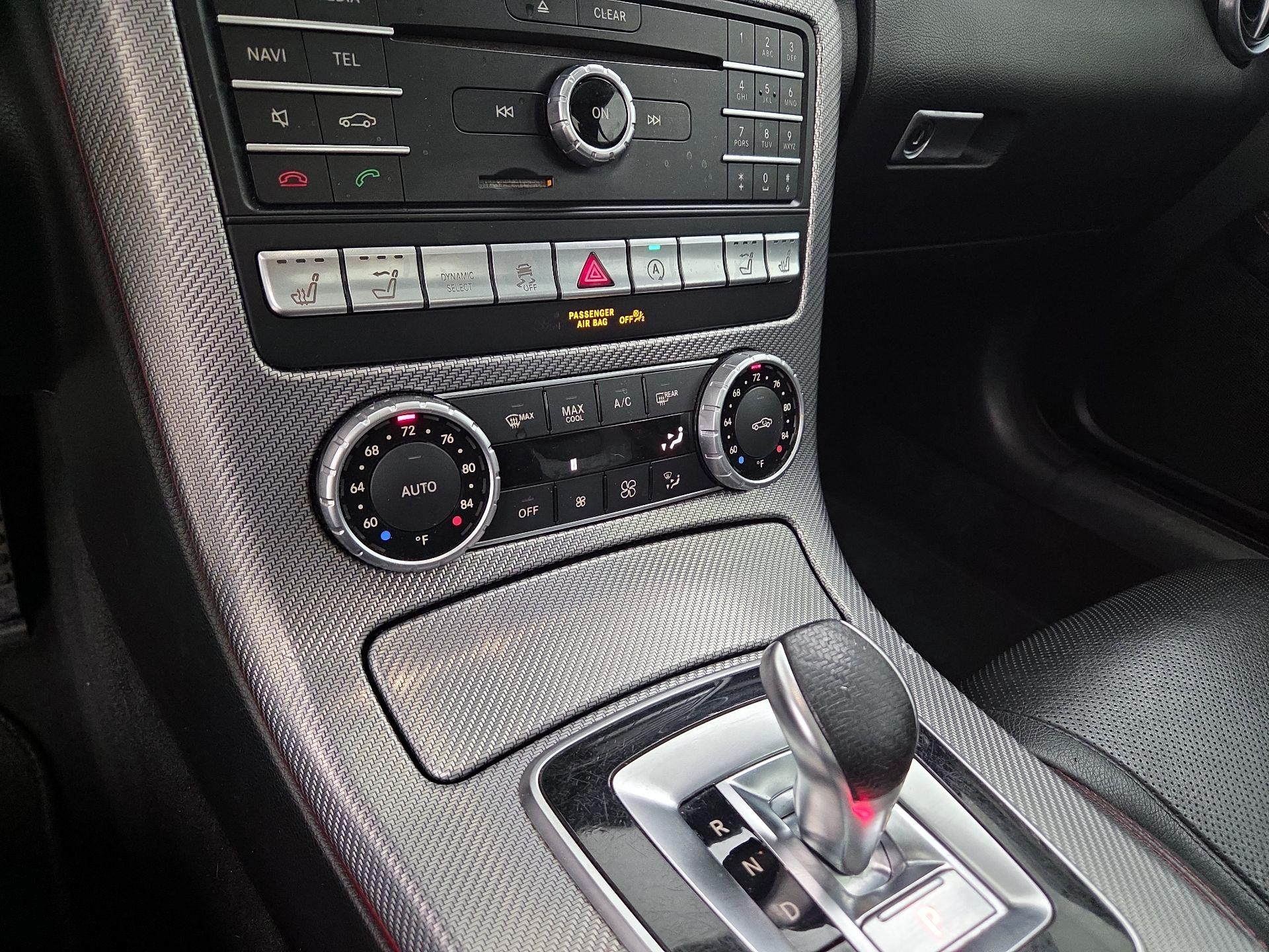 Thumbnail: 2018 Mercedes-Benz SLC - 17