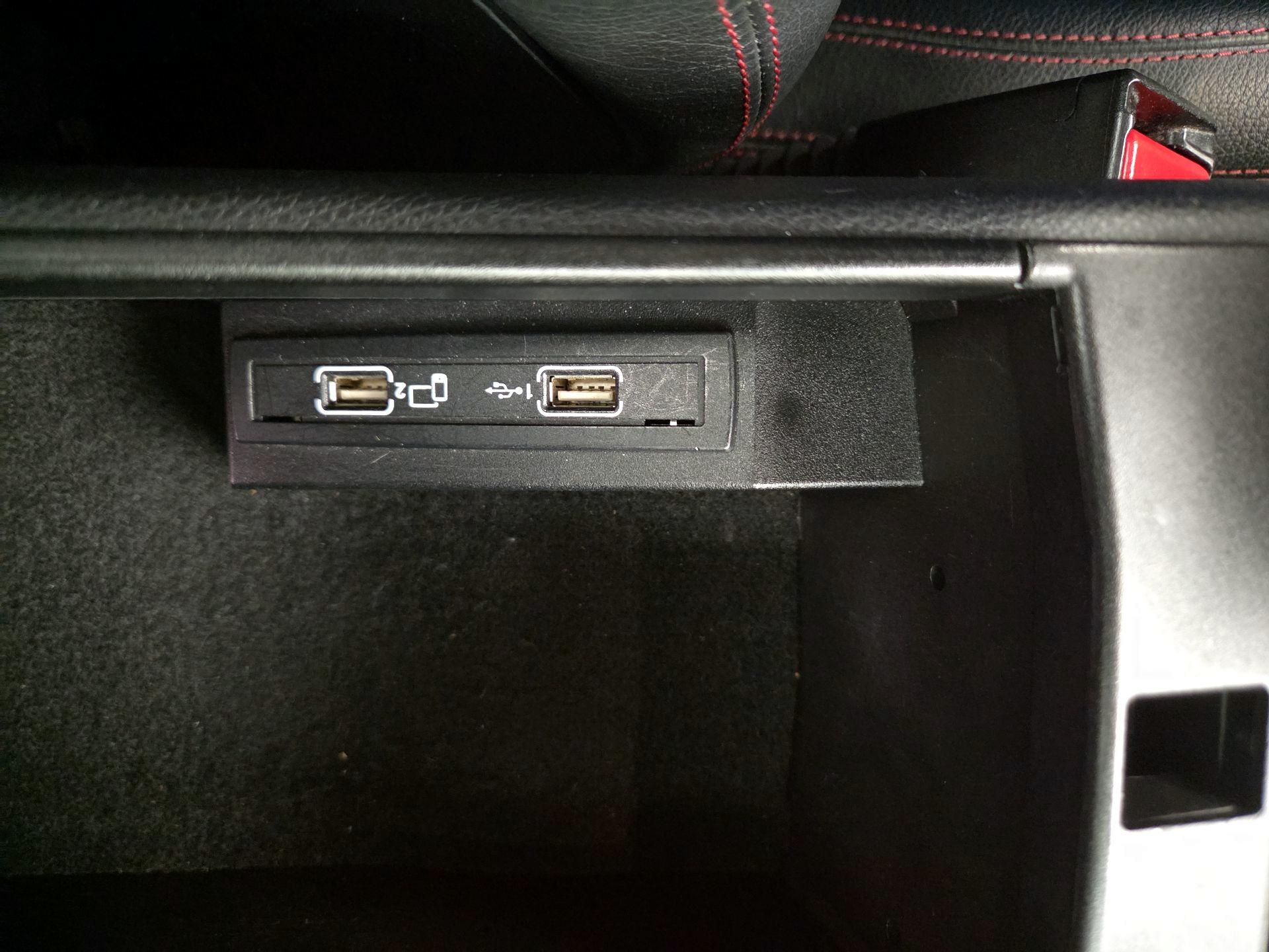 Thumbnail: 2018 Mercedes-Benz SLC - 19