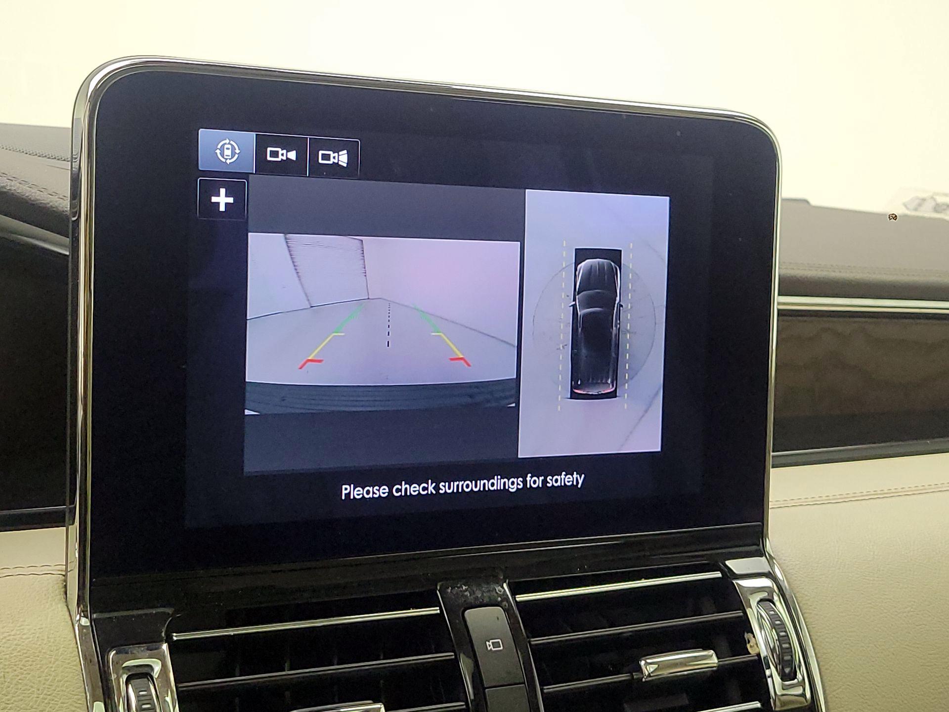 Thumbnail: 2019 Lincoln Navigator - 15