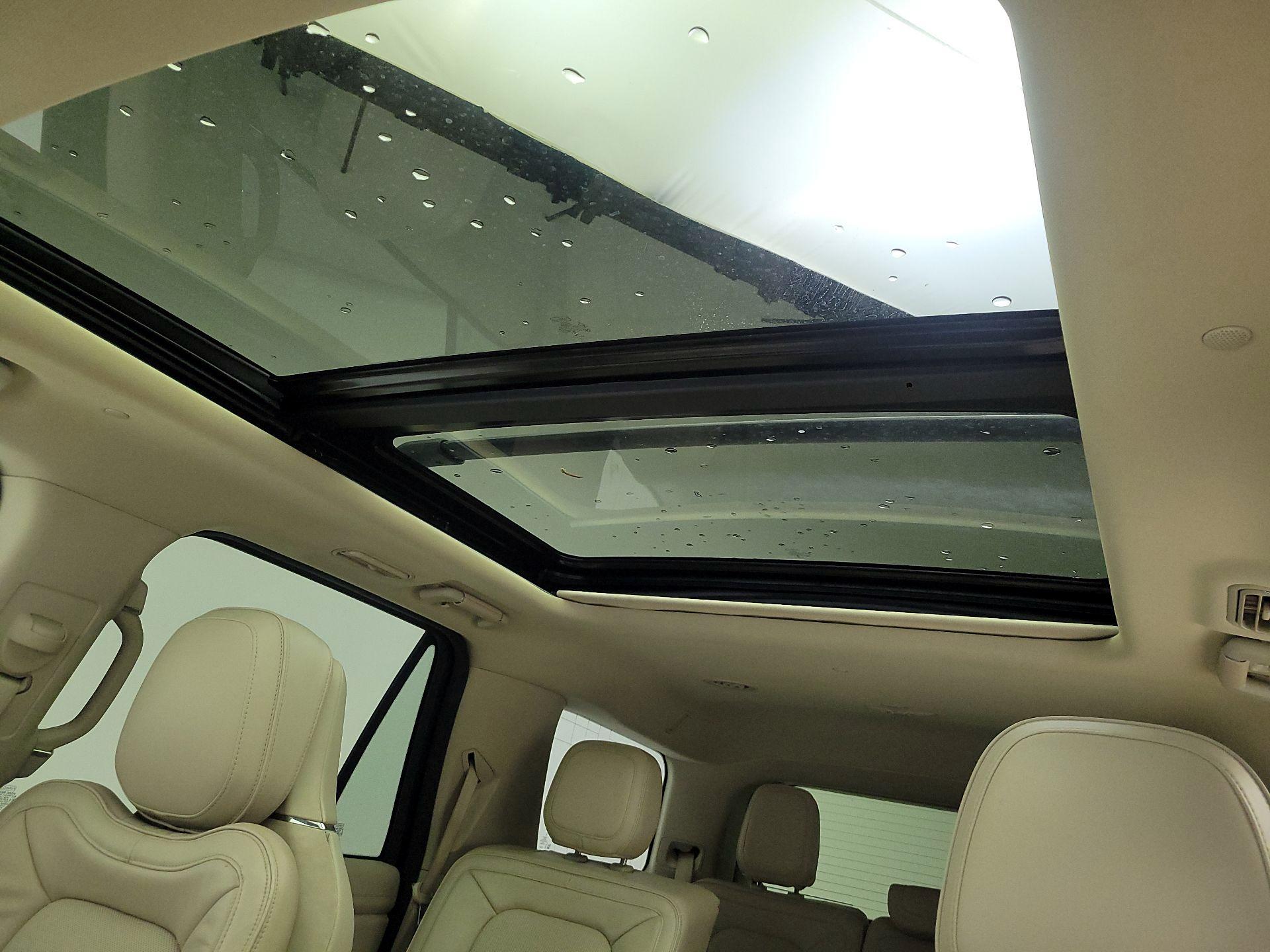 Thumbnail: 2019 Lincoln Navigator - 20