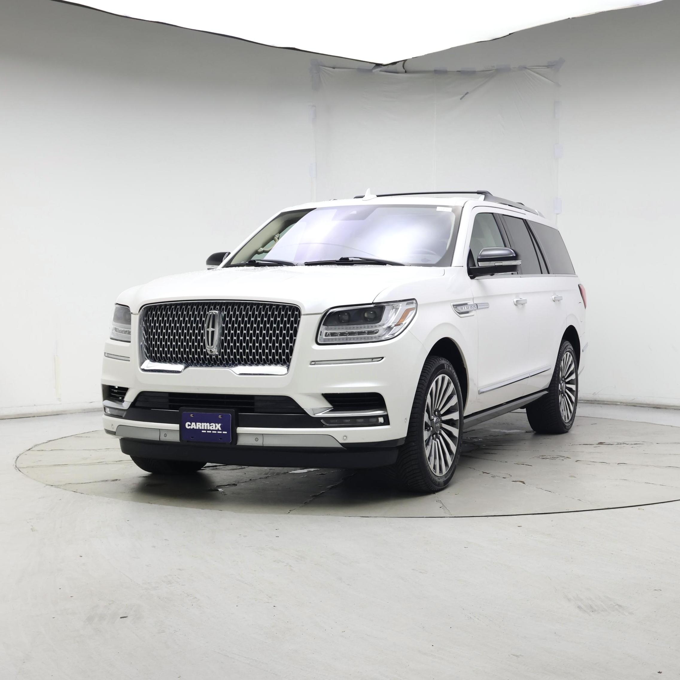 Thumbnail: 2019 Lincoln Navigator - 4