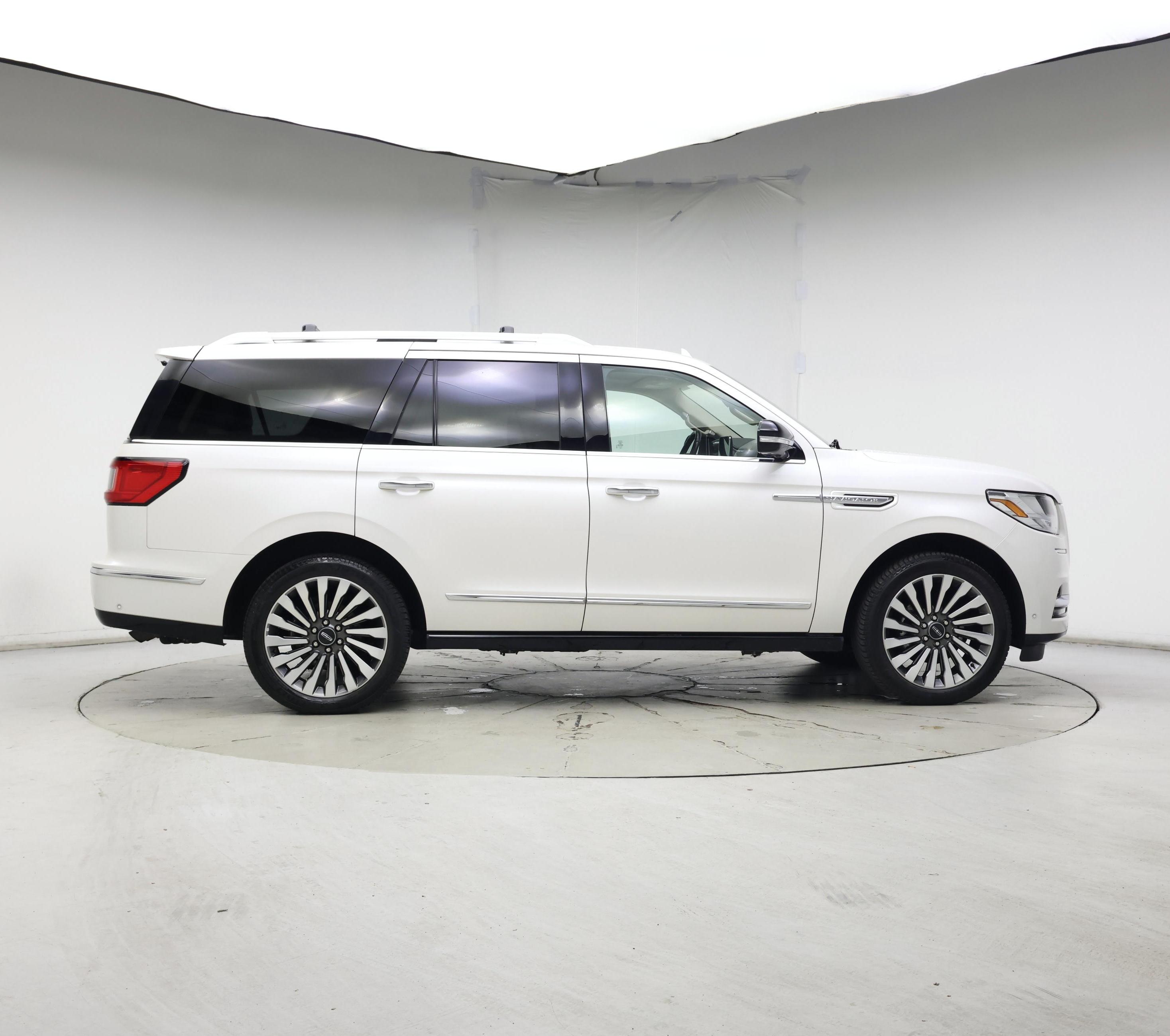 Thumbnail: 2019 Lincoln Navigator - 7