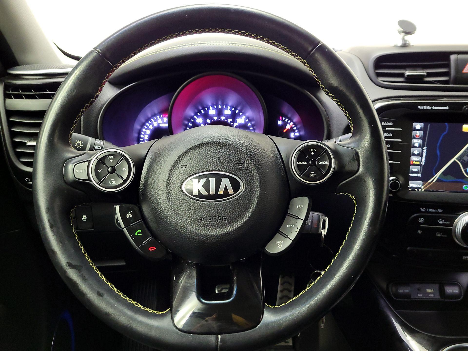 Thumbnail: 2016 Kia Soul - 10