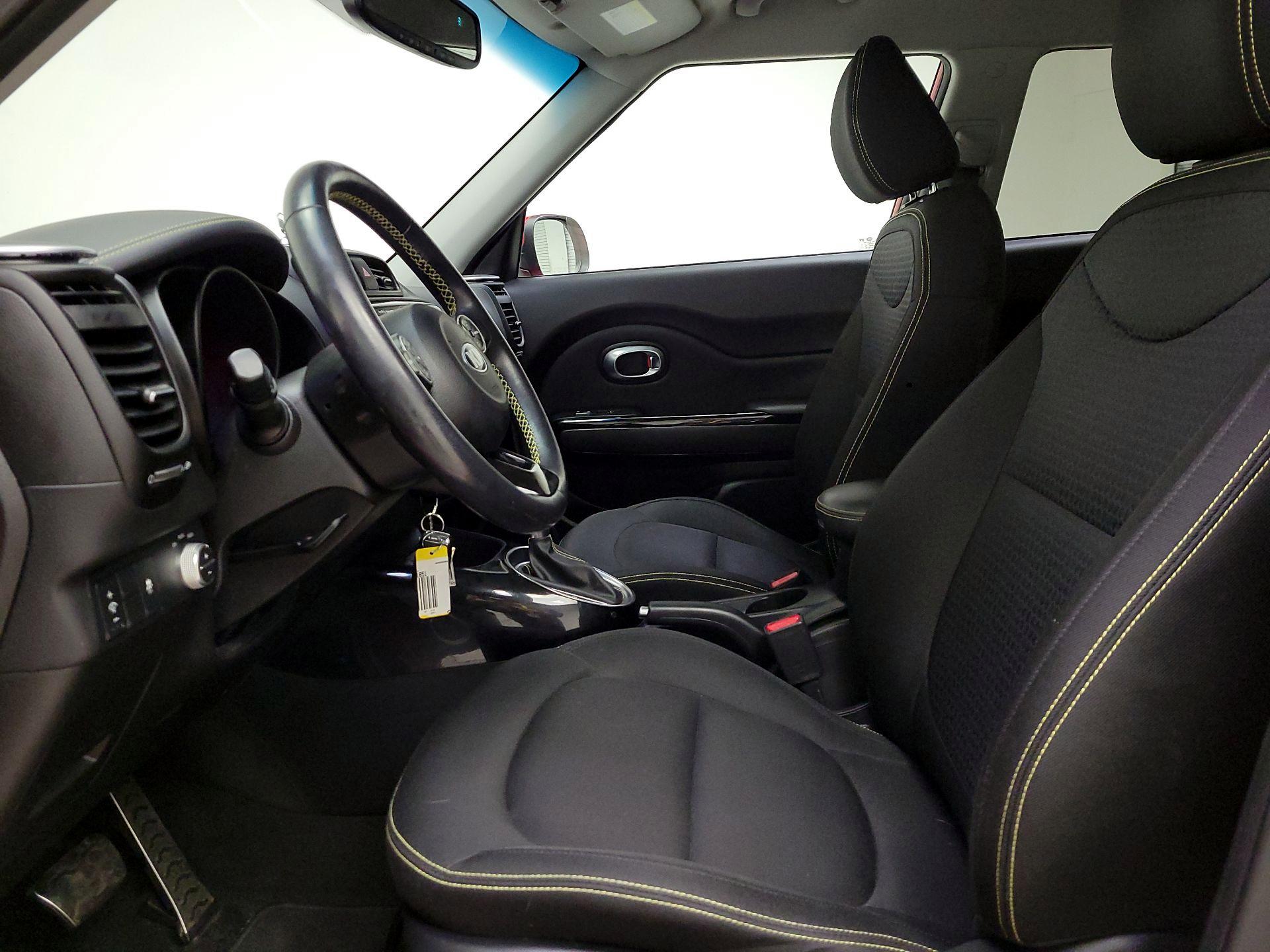 Thumbnail: 2016 Kia Soul - 11