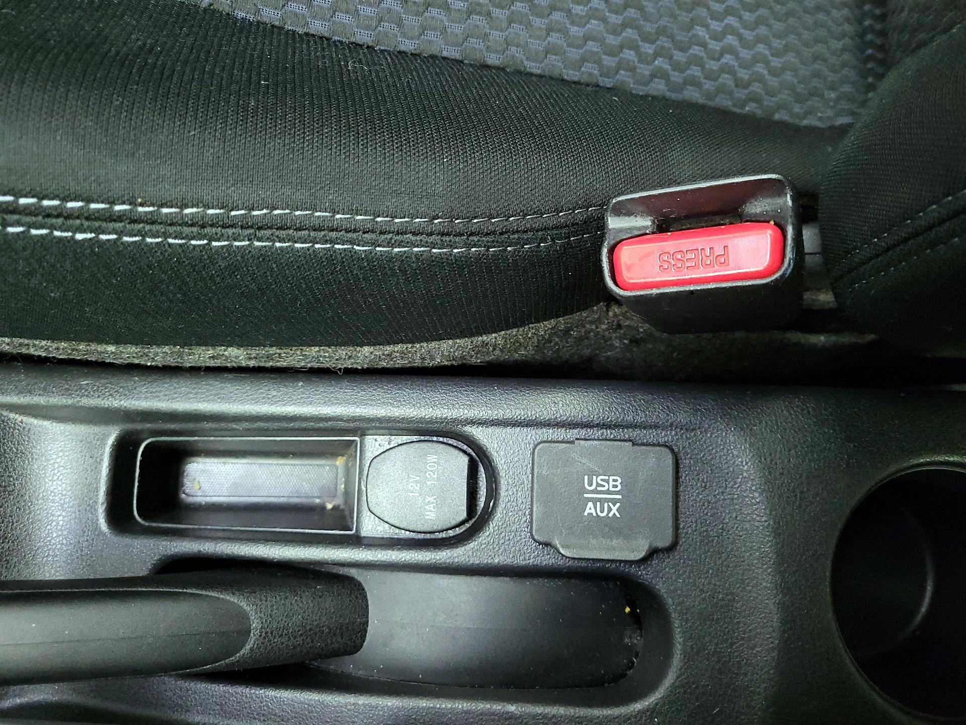 Thumbnail: 2016 Nissan Versa Note - 18