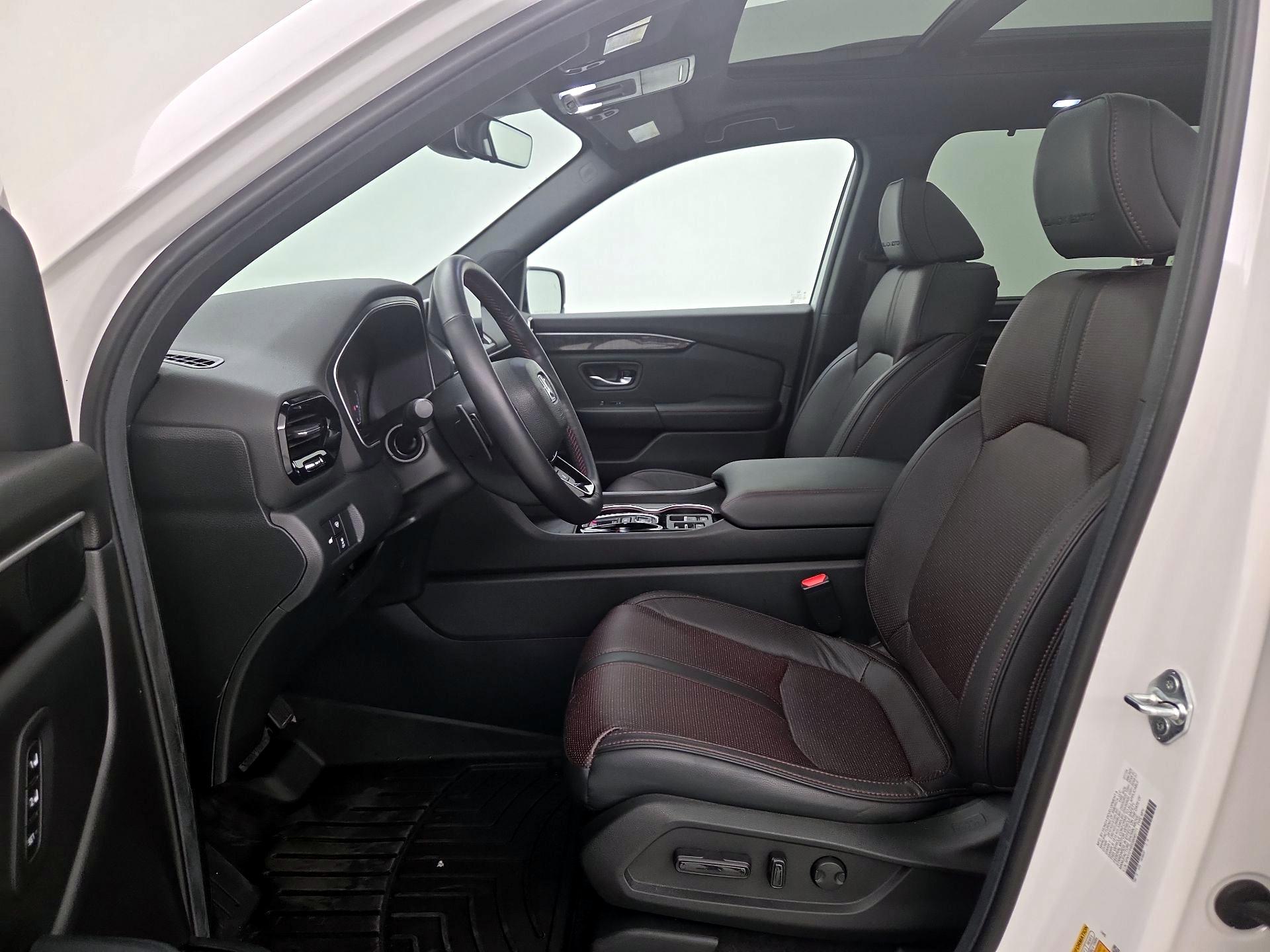 Thumbnail: 2025 Honda Pilot - 11