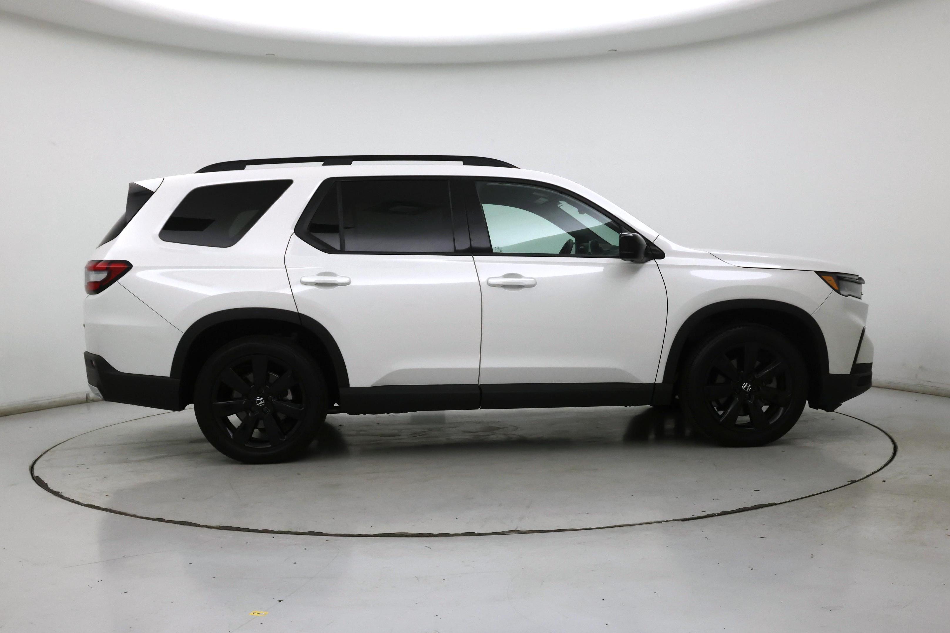 Thumbnail: 2025 Honda Pilot - 7