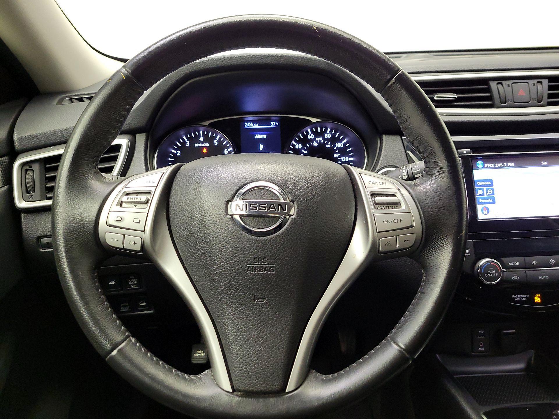 Thumbnail: 2016 Nissan Rogue - 10