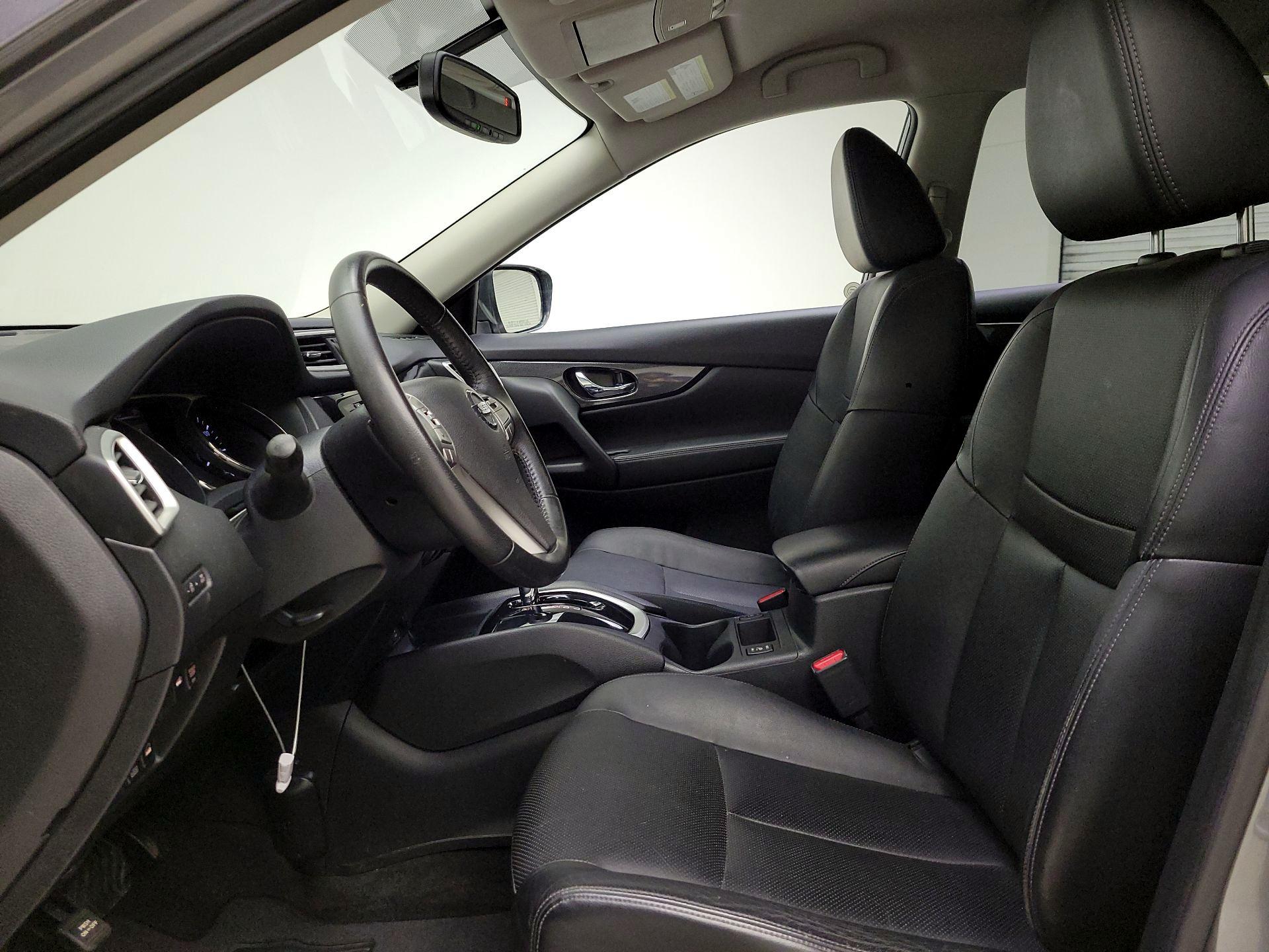 Thumbnail: 2016 Nissan Rogue - 11