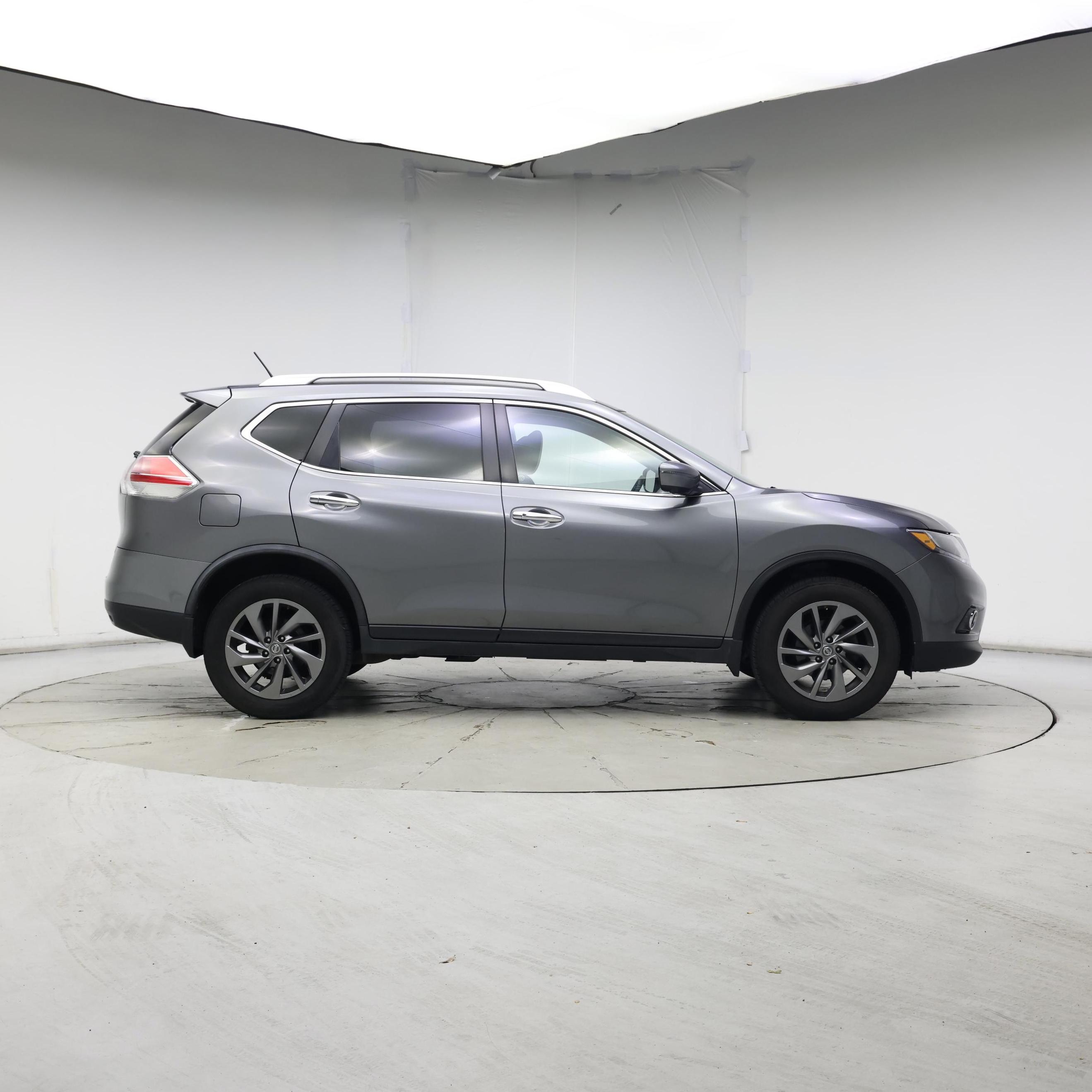Thumbnail: 2016 Nissan Rogue - 7