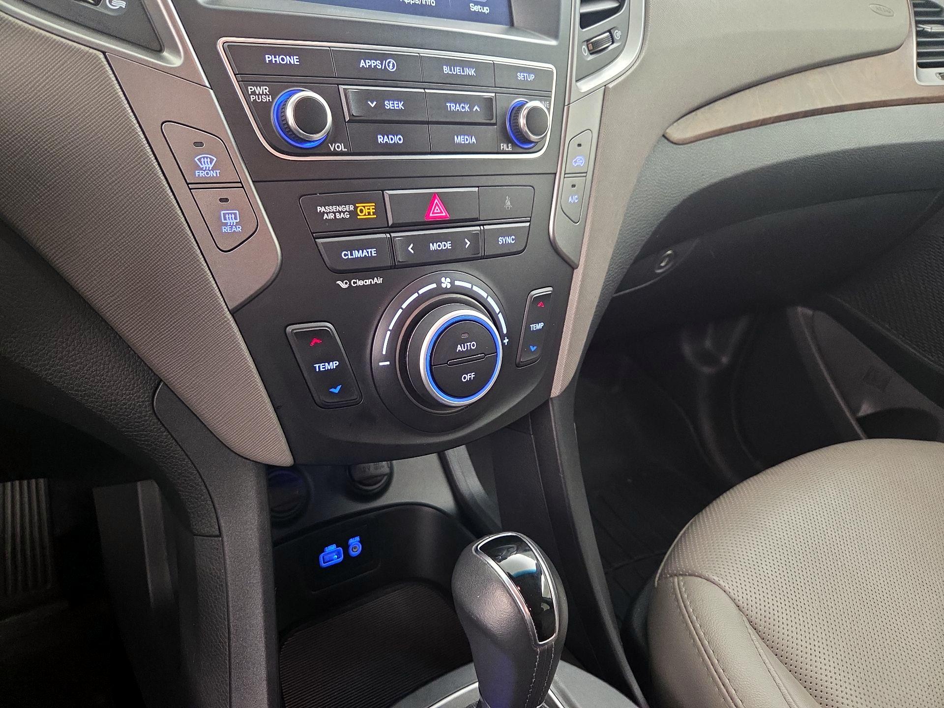 Thumbnail: 2018 Hyundai Santa Fe - 16