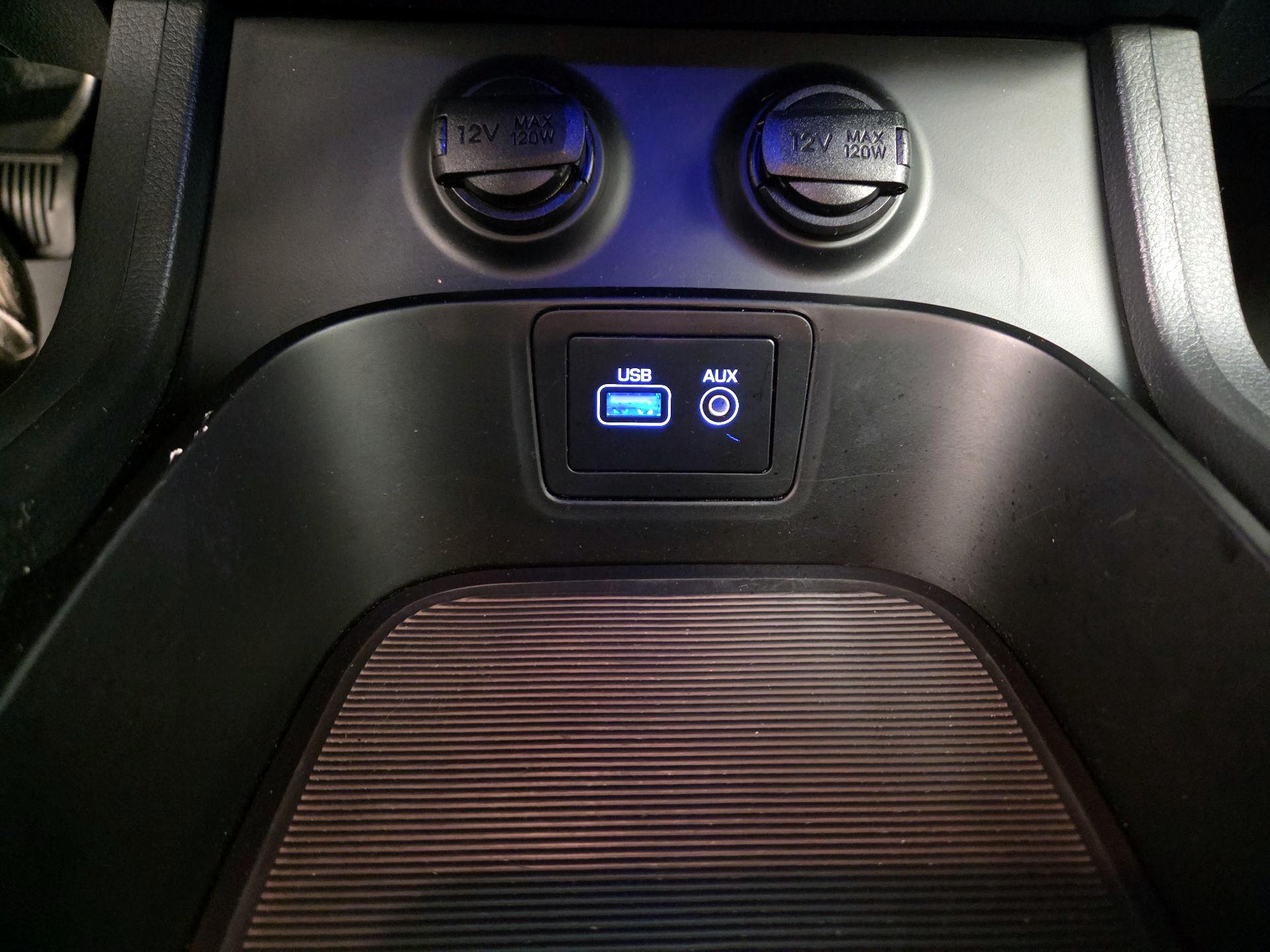 Thumbnail: 2018 Hyundai Santa Fe - 18