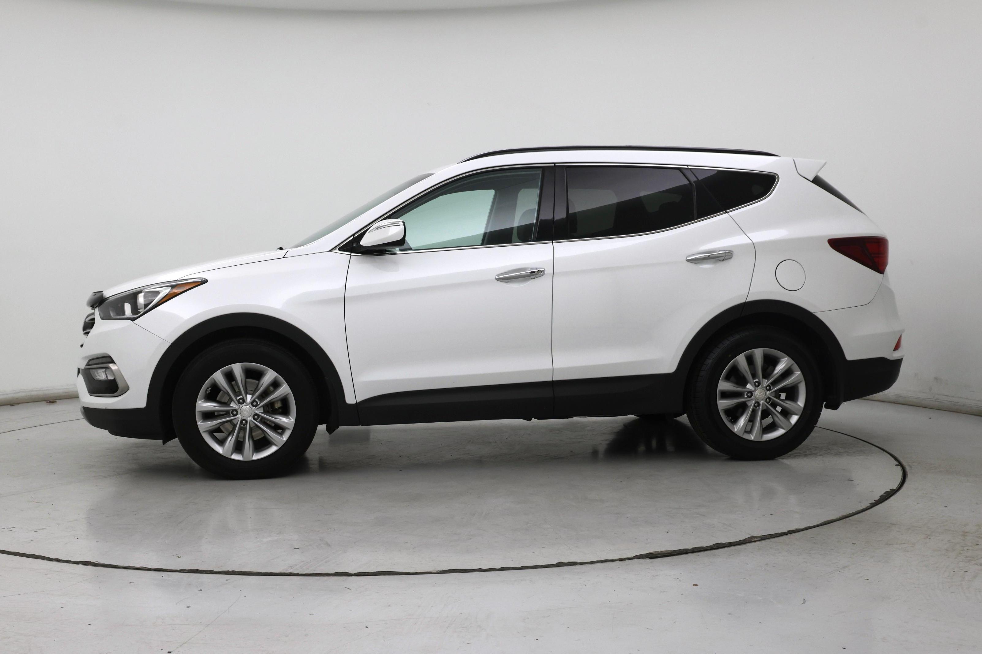 Thumbnail: 2018 Hyundai Santa Fe - 3