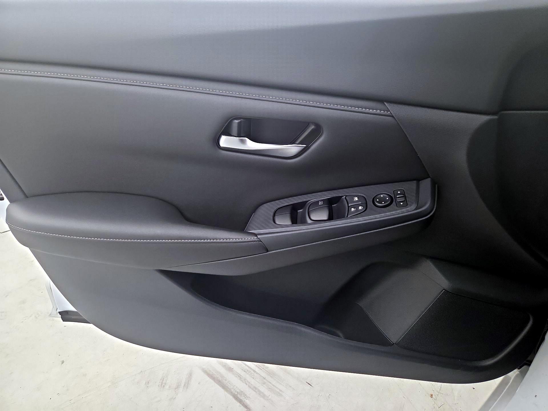 Thumbnail: 2024 Nissan Sentra - 12