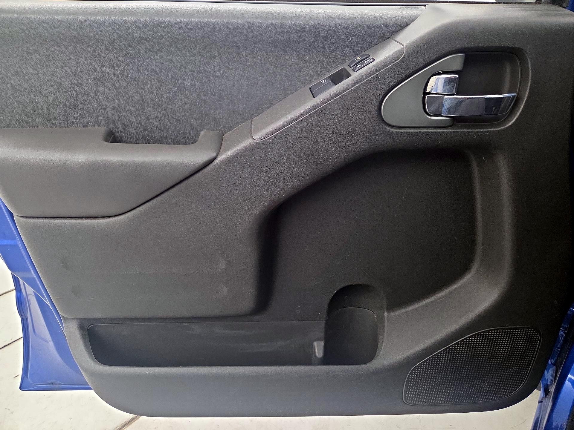 Thumbnail: 2015 Nissan Frontier - 12