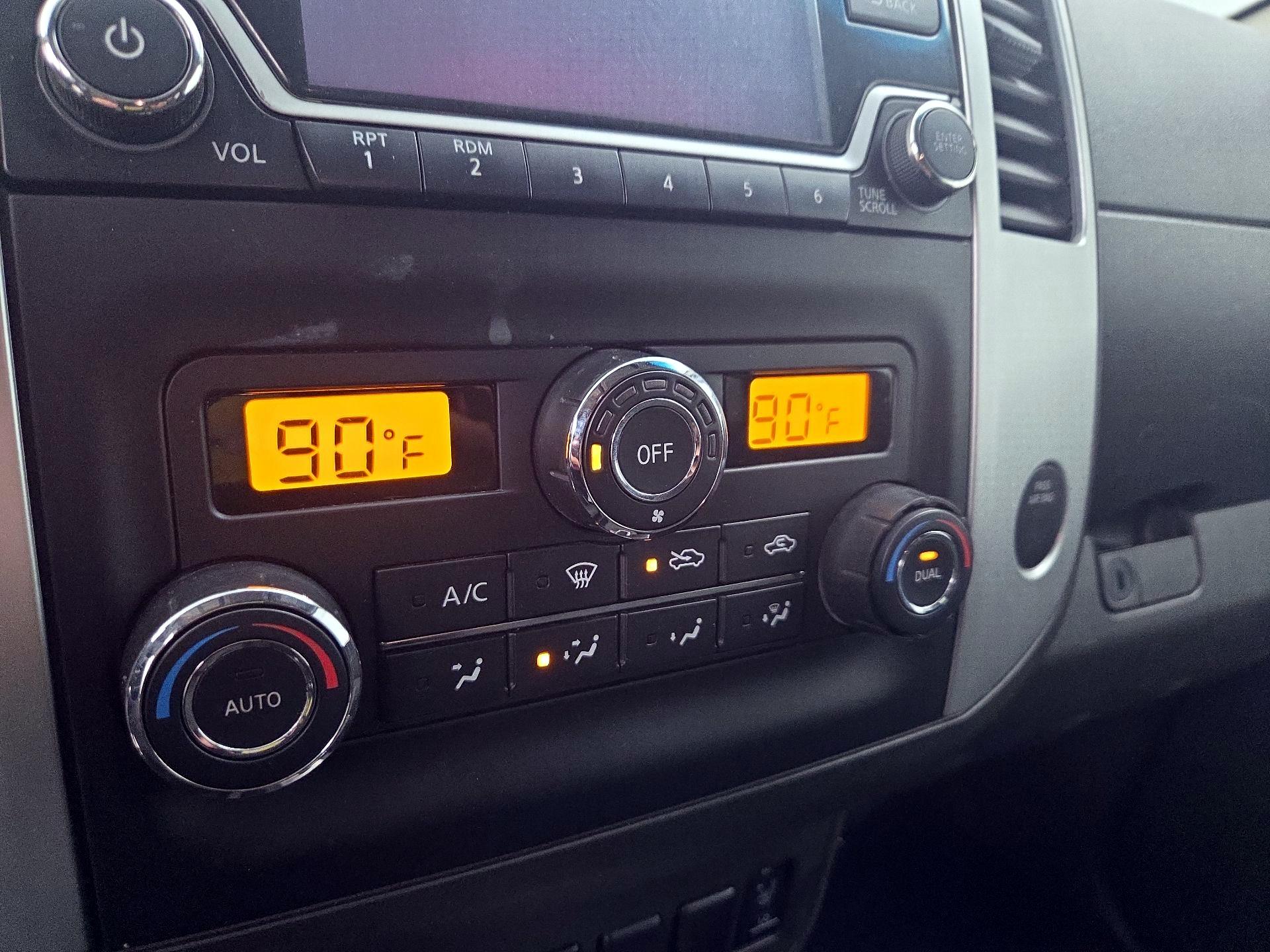 Thumbnail: 2015 Nissan Frontier - 16