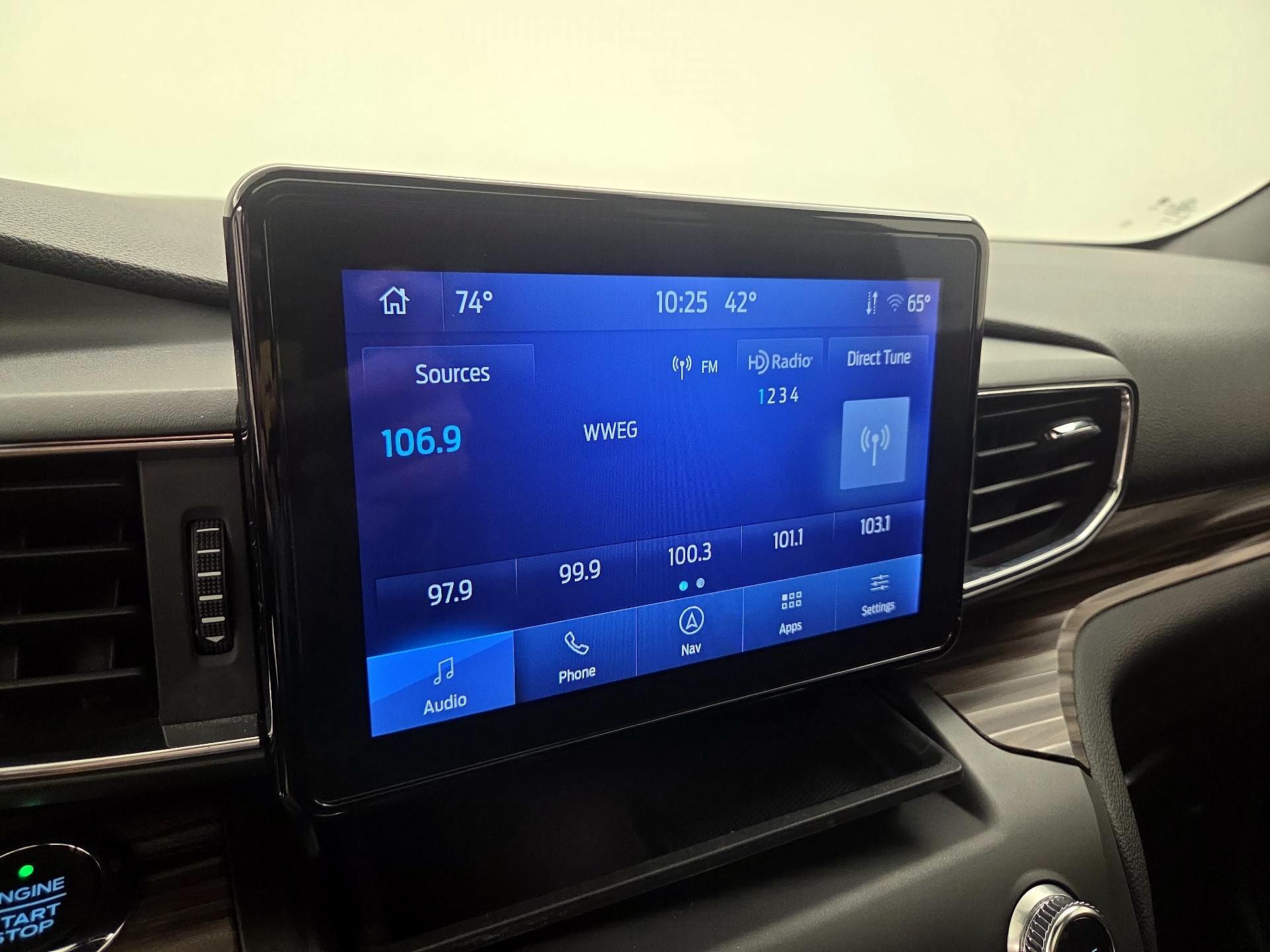 Thumbnail: 2020 Ford Explorer - 16