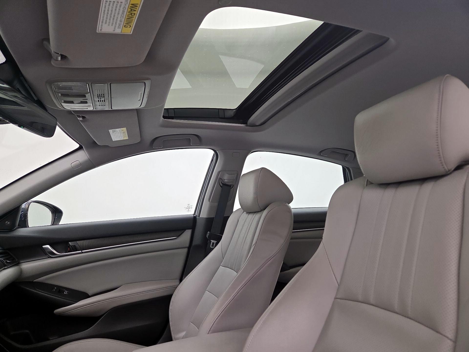 Thumbnail: 2018 Honda Accord - 19