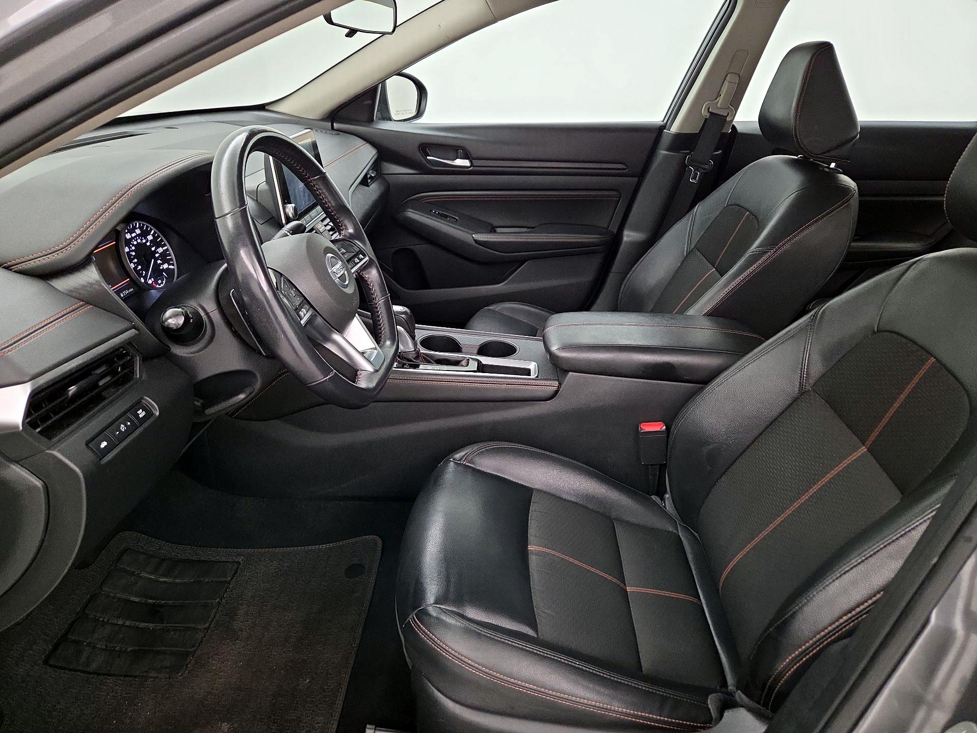 Thumbnail: 2020 Nissan Altima - 11