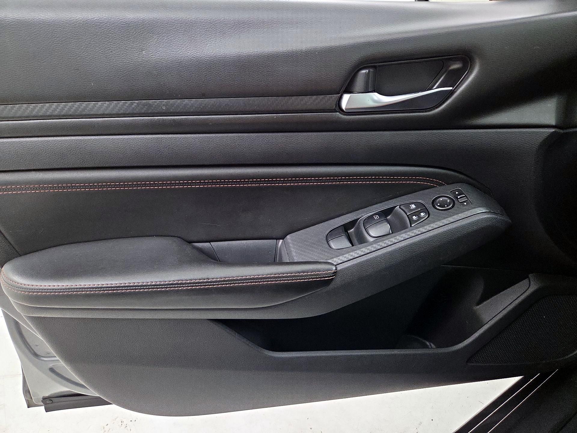 Thumbnail: 2020 Nissan Altima - 12